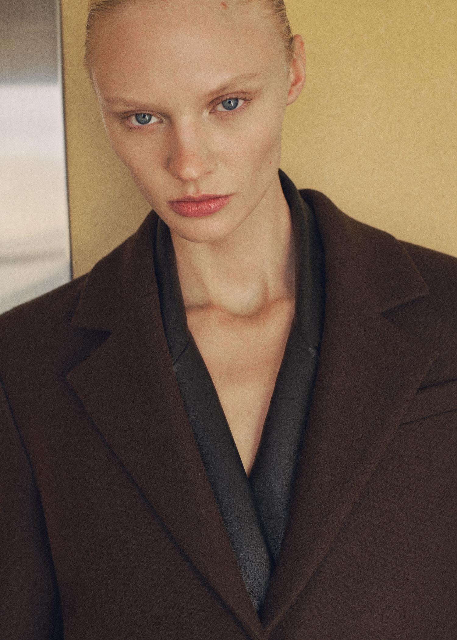 Long structured wool coat - Women | MANGO USA Product Image