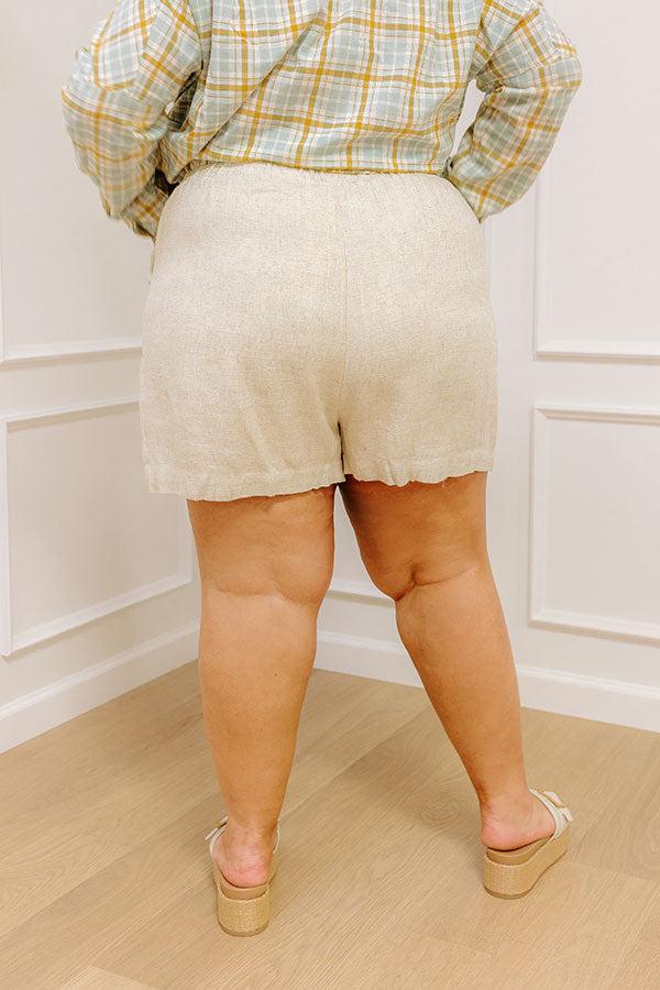 The Beatriz High Waist Linen-Blend Shorts Curves Product Image