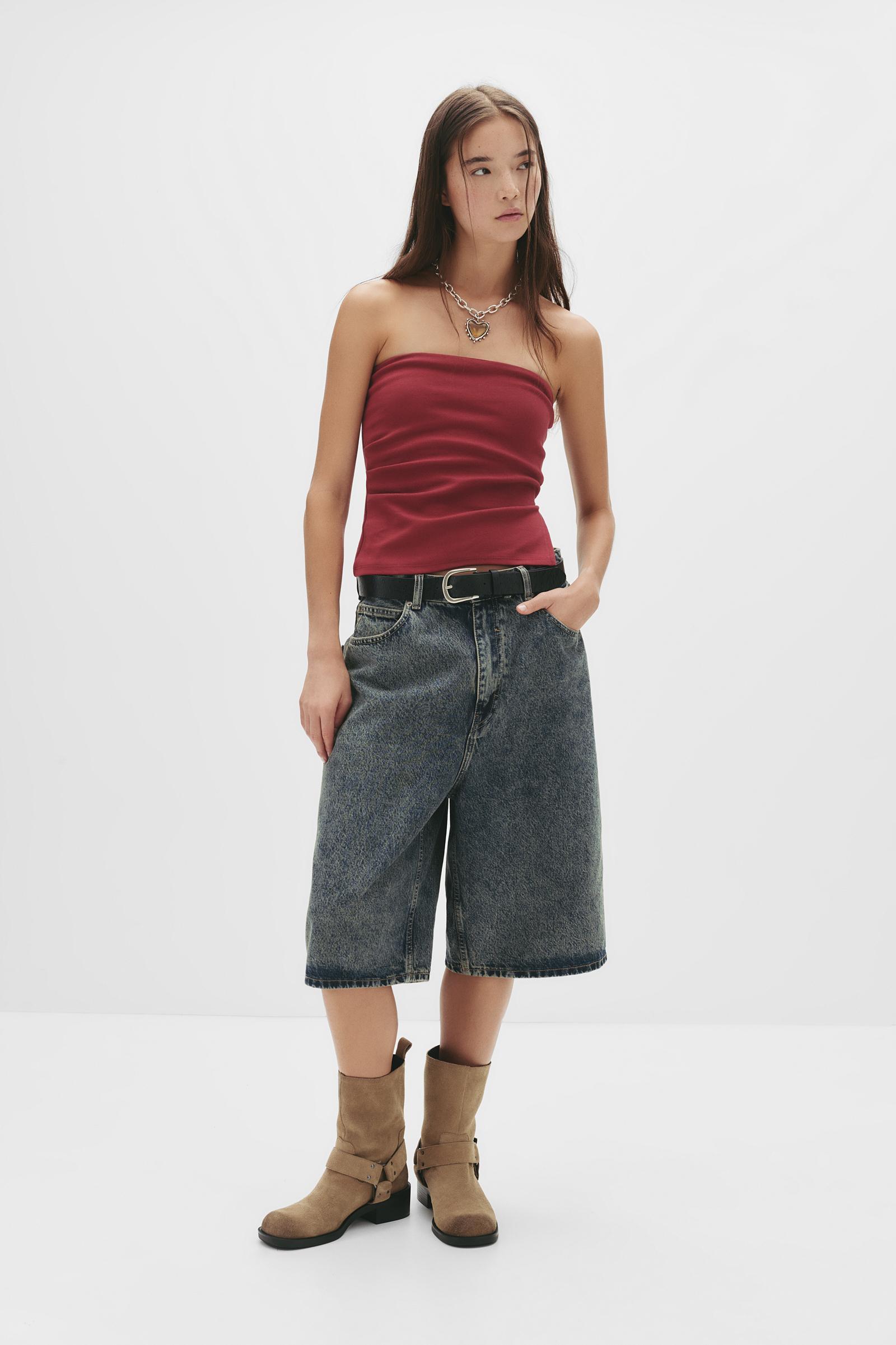 Strapless top with vent Product Image