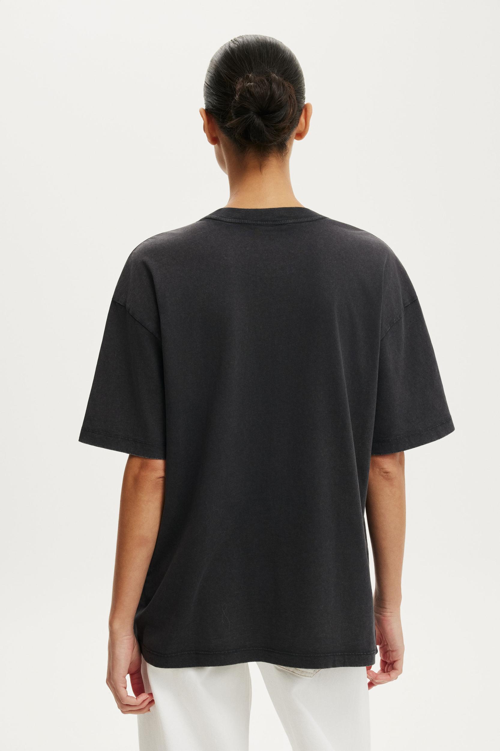 Pink Floyd Boxy Graphic Music Tee Product Image