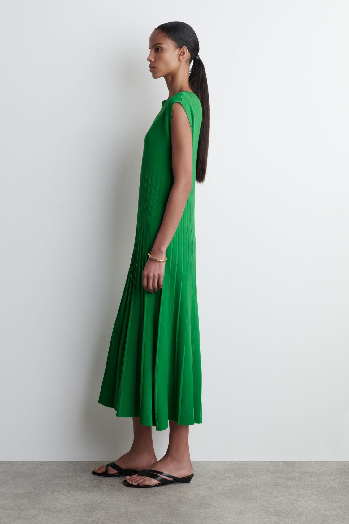 KNITTED PLEATED MAXI DRESS Product Image