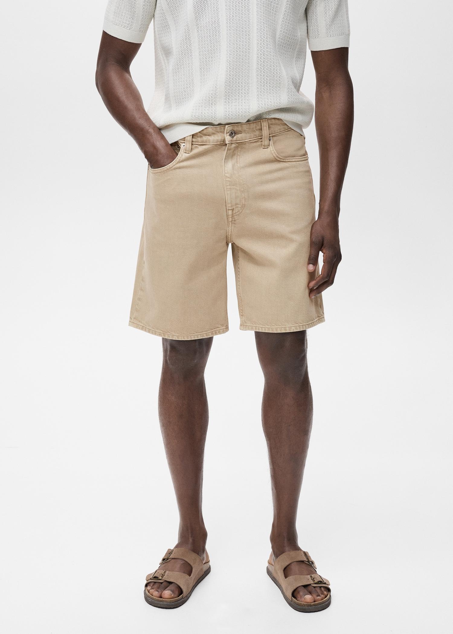 Regular-fit denim shorts - Men | MANGO USA Product Image