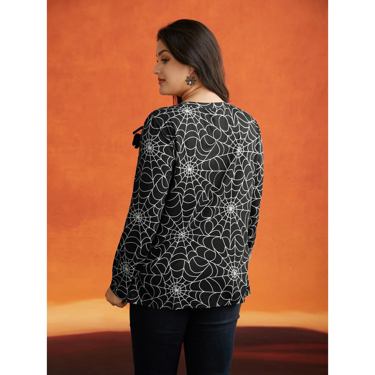 Plus Size 3D Spider Printed Slim-Fit T-shirt Black Women Casual Patchwork Halloween Round Neck Bodycon Everyday T-shirts BloomChic 14-16/1X Product Image