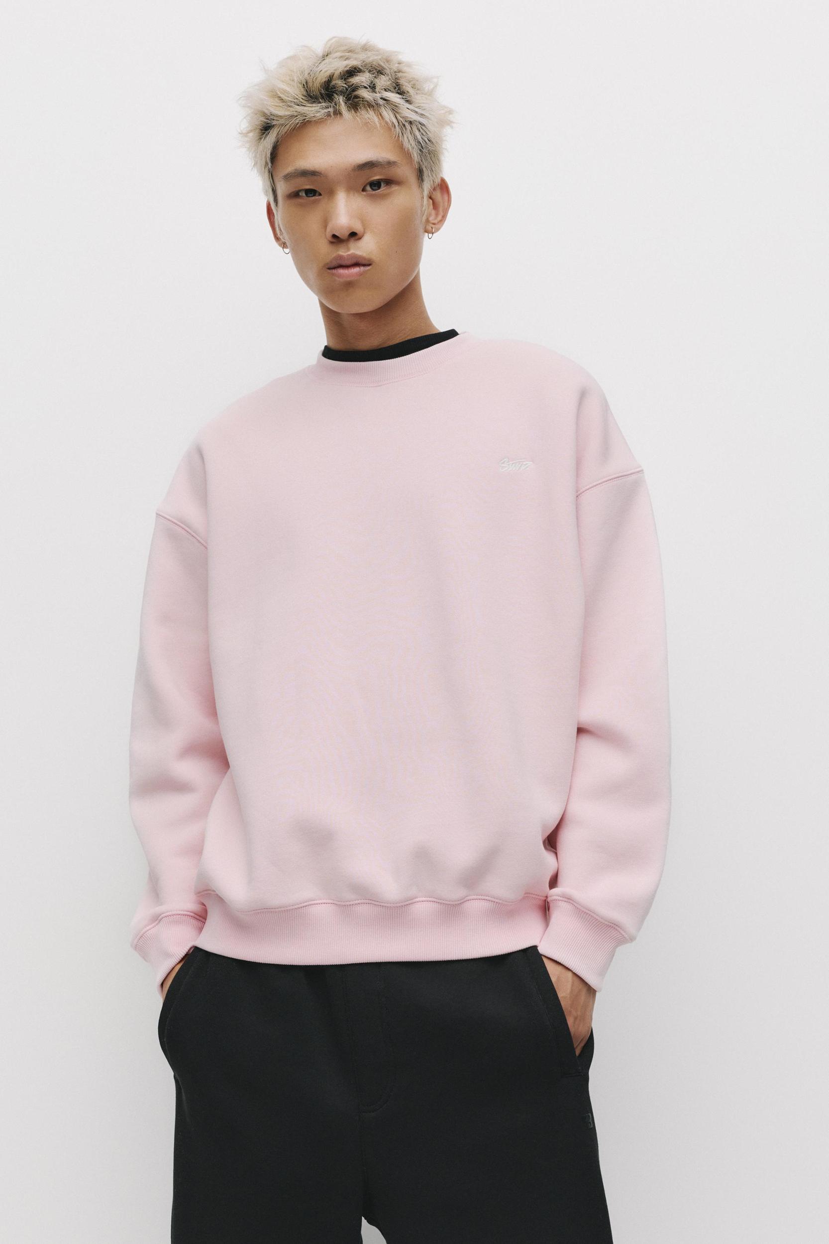 Round neck STWD sweatshirt Product Image