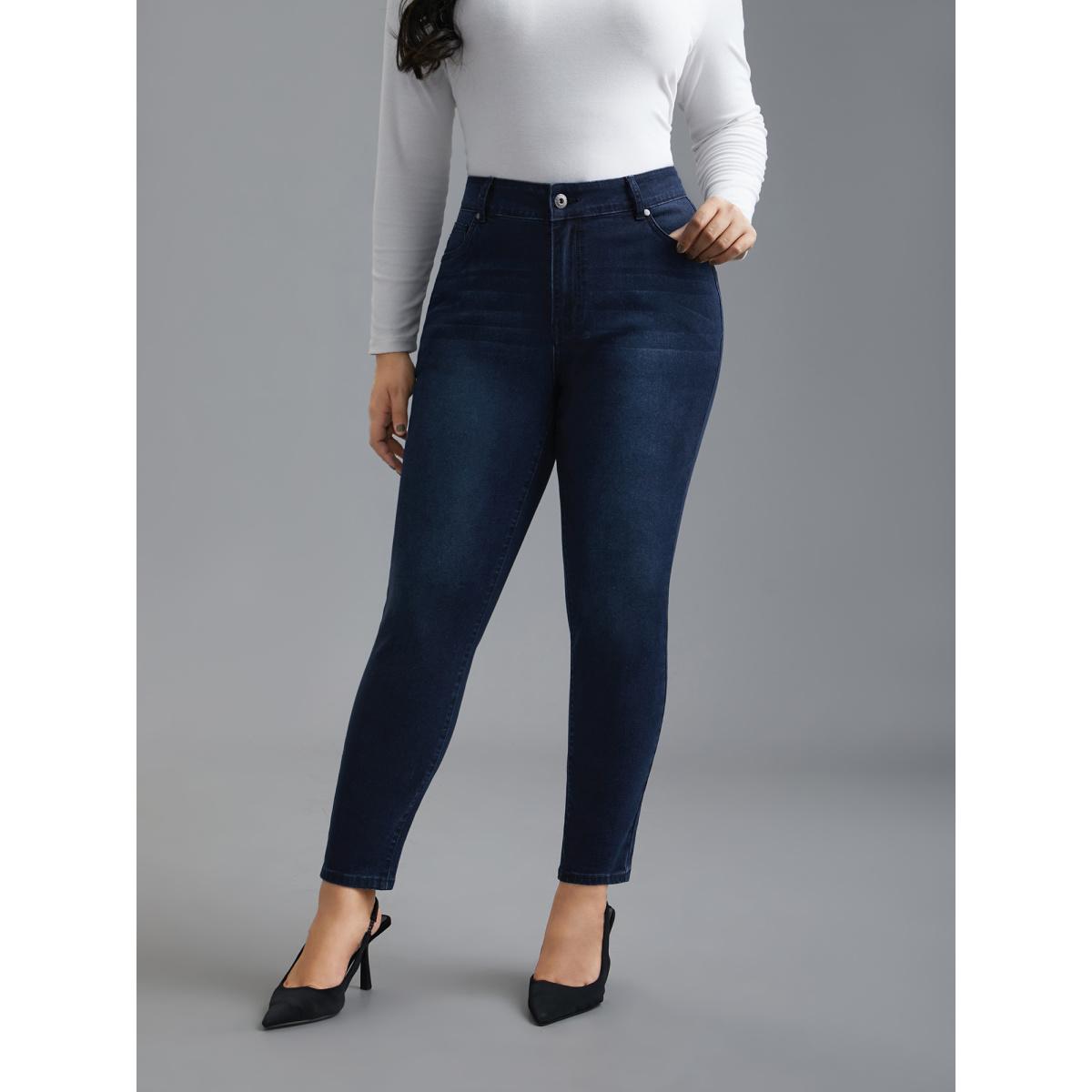 Plus Size Booty-Lifting Skinny Fit Mid-Rise Jeans Women Denimindigo Elegant Button Medium stretch Slanted pocket Jeans BloomChic 22/3X Product Image
