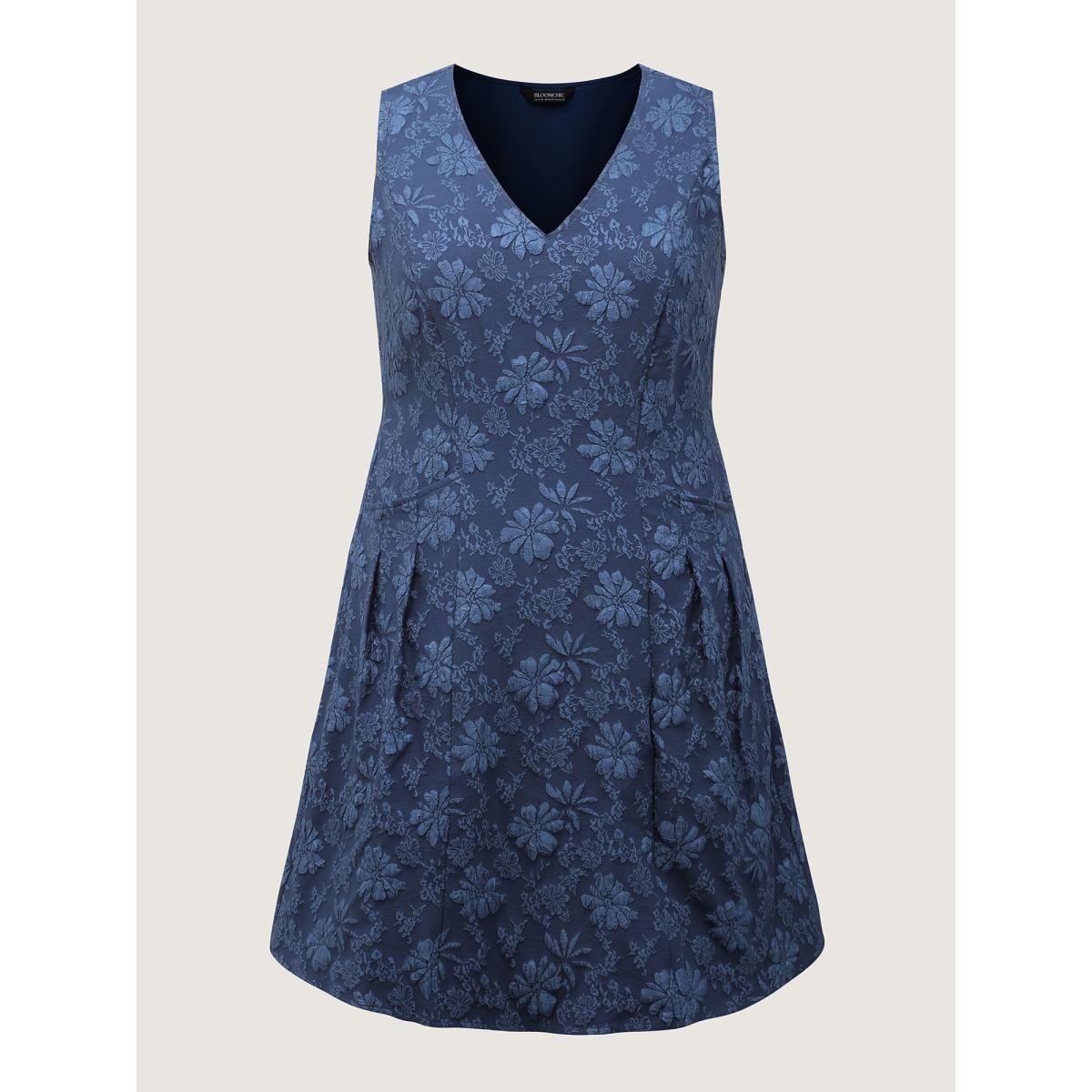 Plus Size Jacquard Elastic Waist Pockets Knee-Length Dress Navy Women Party&Cocktail V-neck Sleeveless Curvy BloomChic 28/5X Product Image
