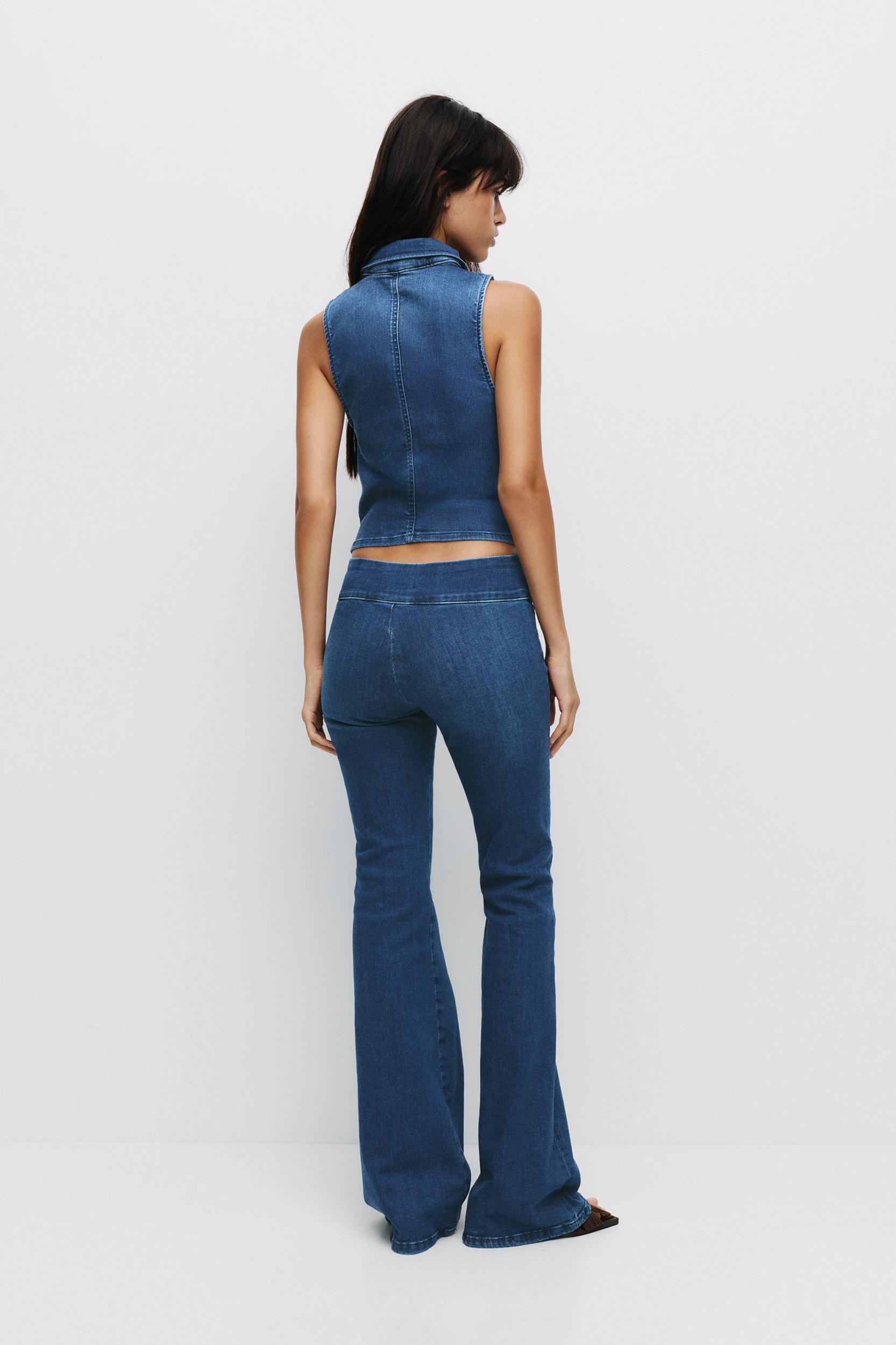Low-rise bell bottom jeans Product Image