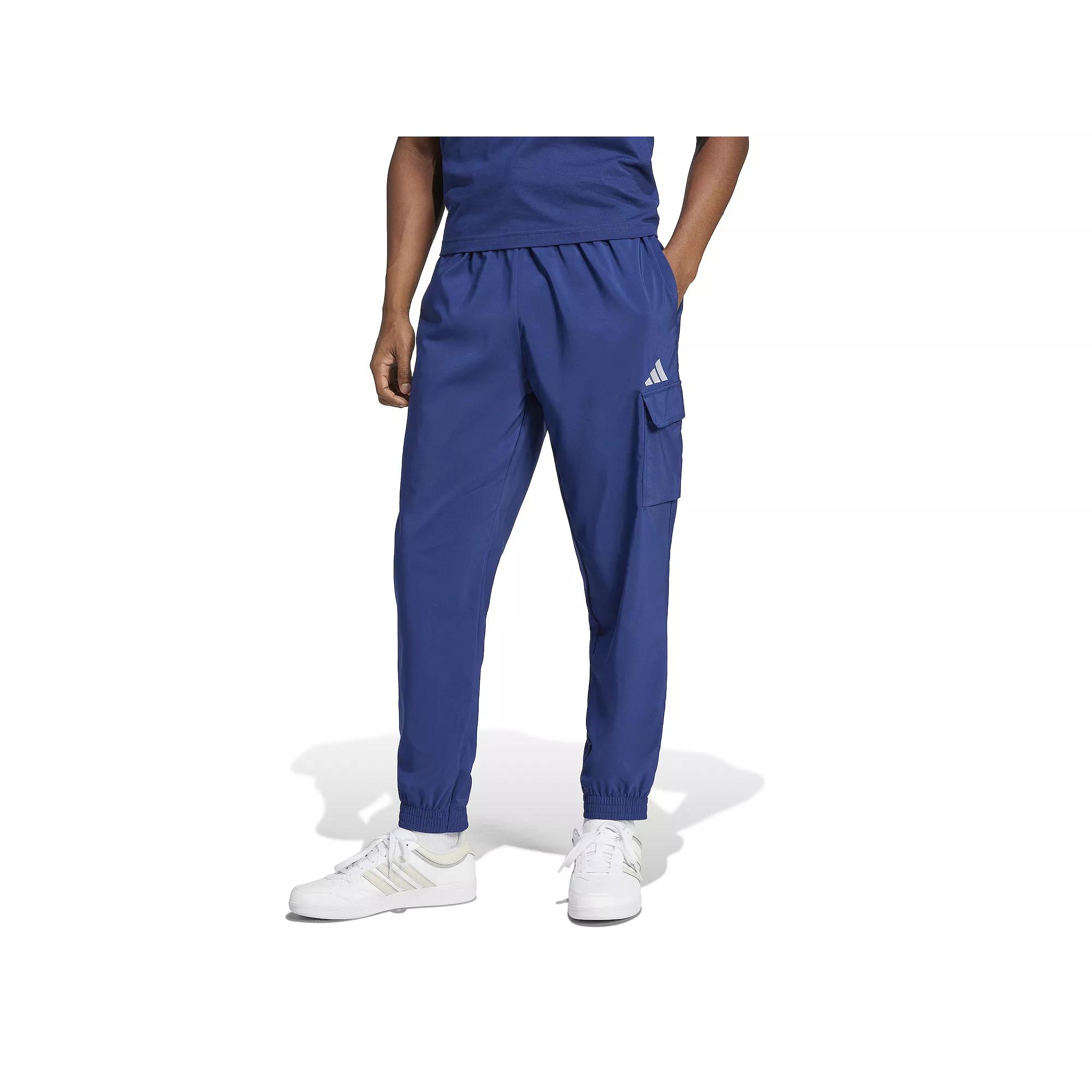 Men's adidas Essentials Small Logo Sportswear Cargo Pants,  Product Image