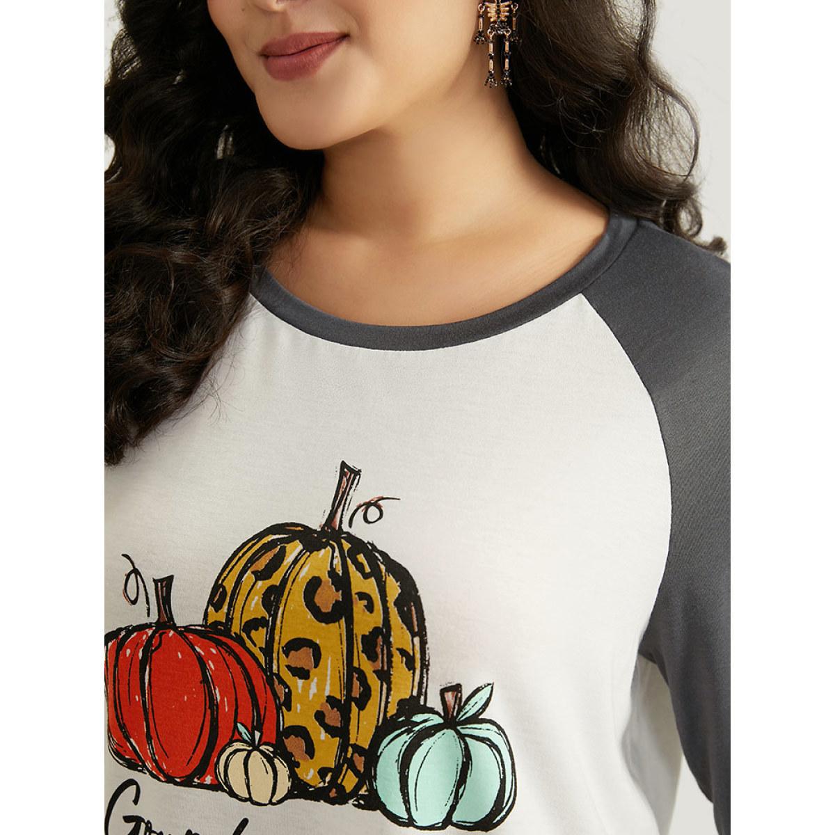 Plus Size Halloween Pumpkin & Letter Print Raglan Sleeve T-shirt White Women Casual Contrast Halloween Festival-Halloween T-shirts BloomChic 12/L Product Image