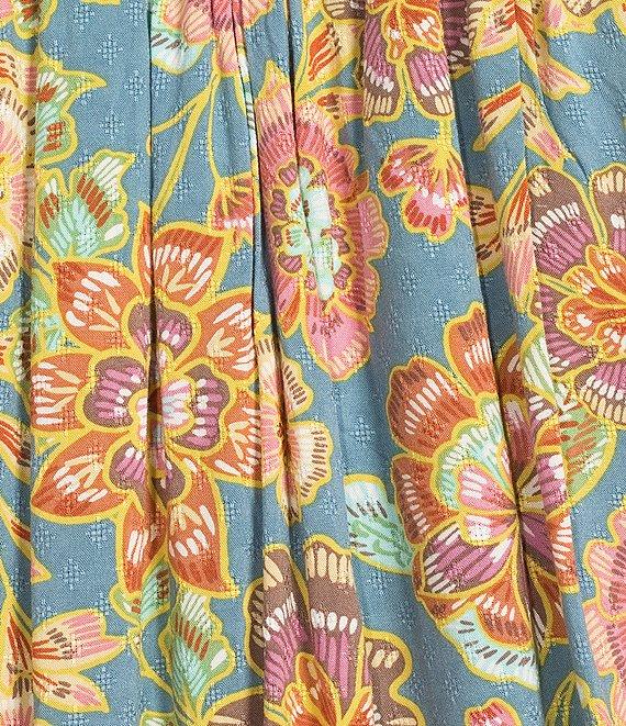 Democracy Plus Size Woven Novelty Print Scoop Neck Elbow Blouson Sleeve Smocked Bubble Hem Top Product Image