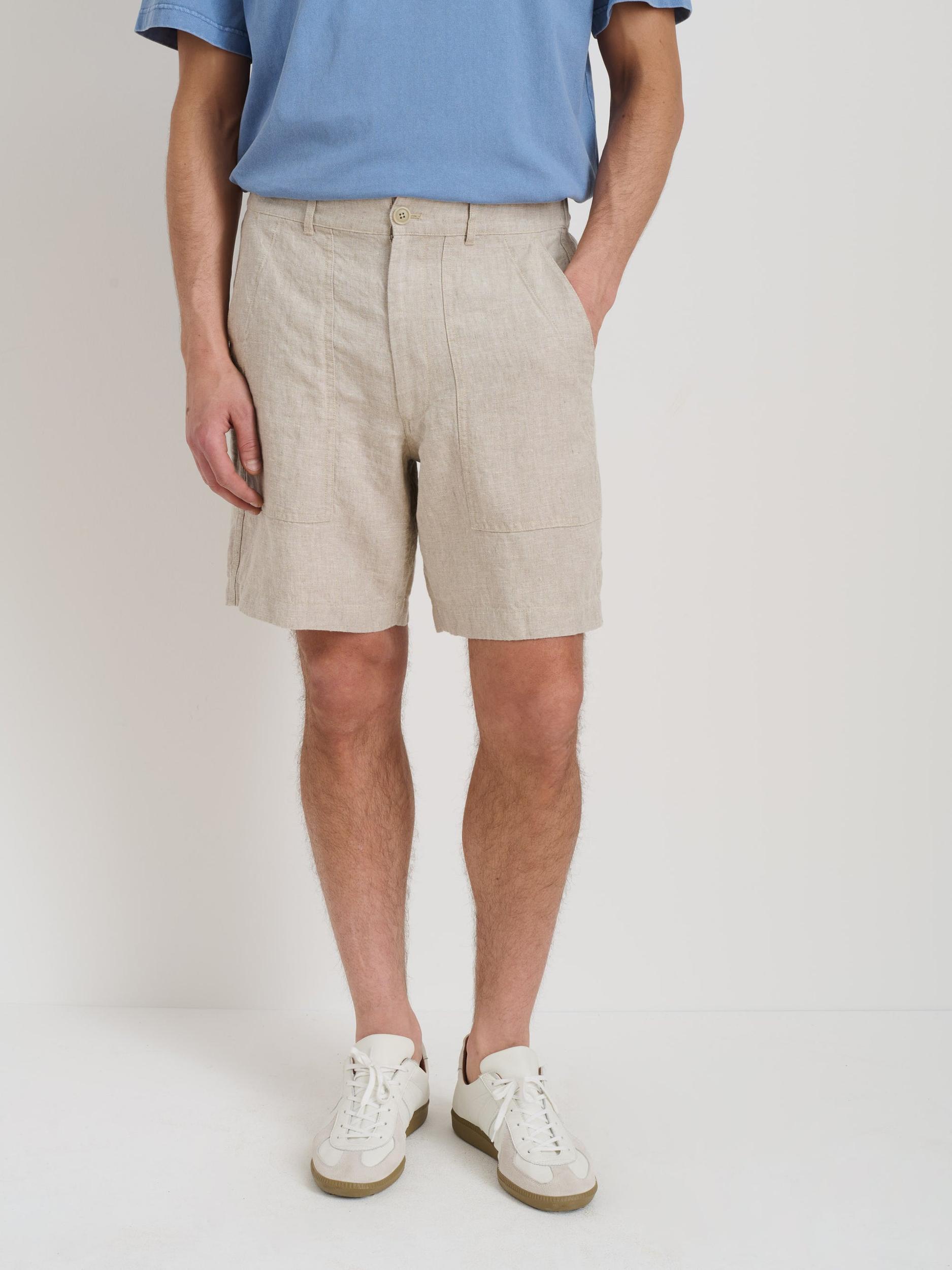 Pull On Field Short In Flax Linen Product Image