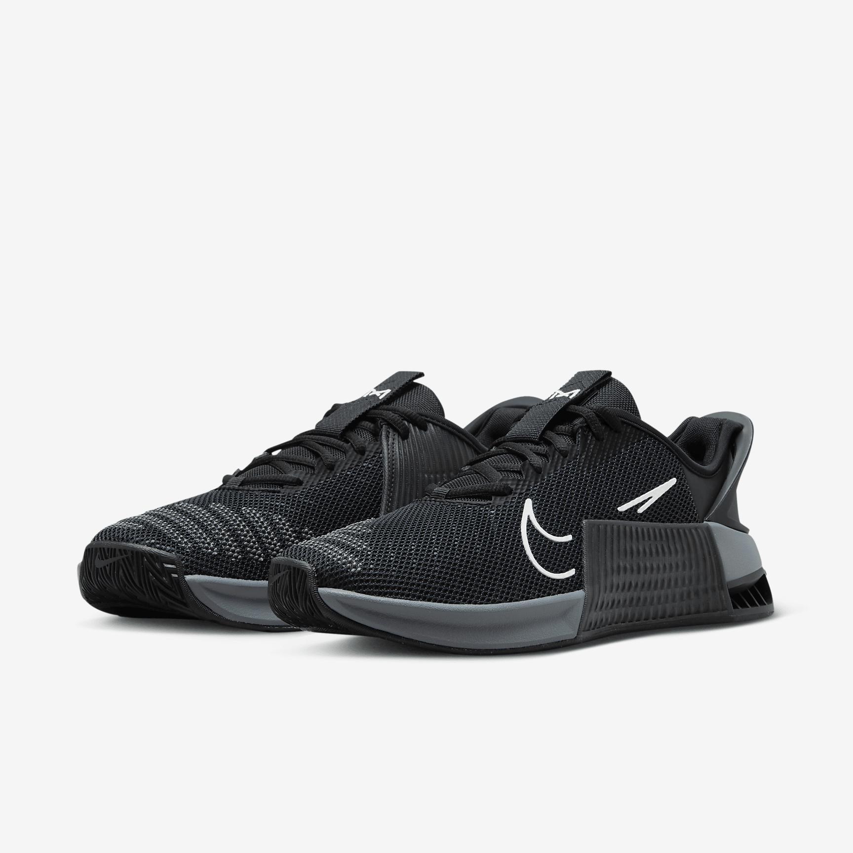 Nike Metcon 9 EasyOn Men's Workout Shoes Product Image