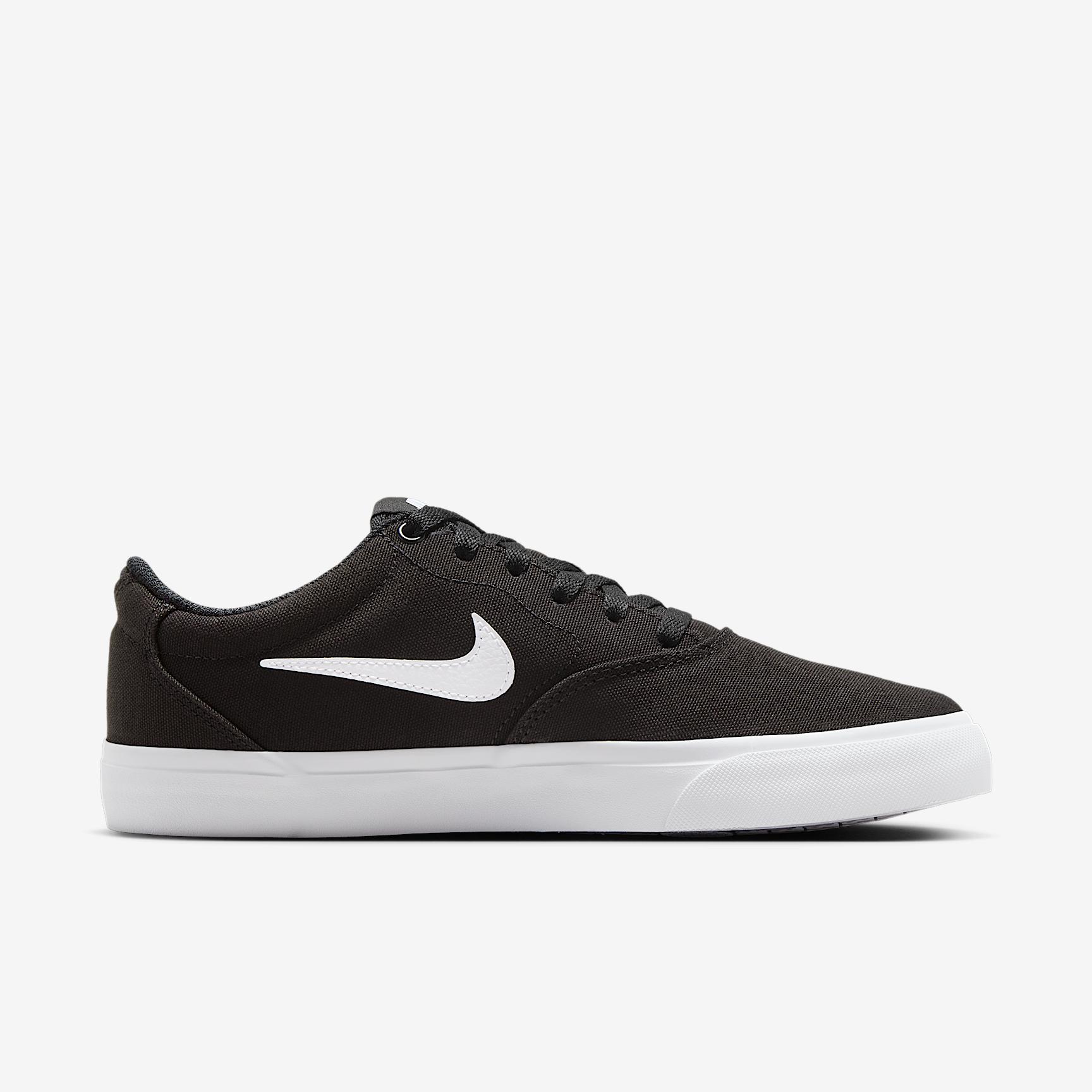 Nike Women's Charge Canvas Shoes Product Image
