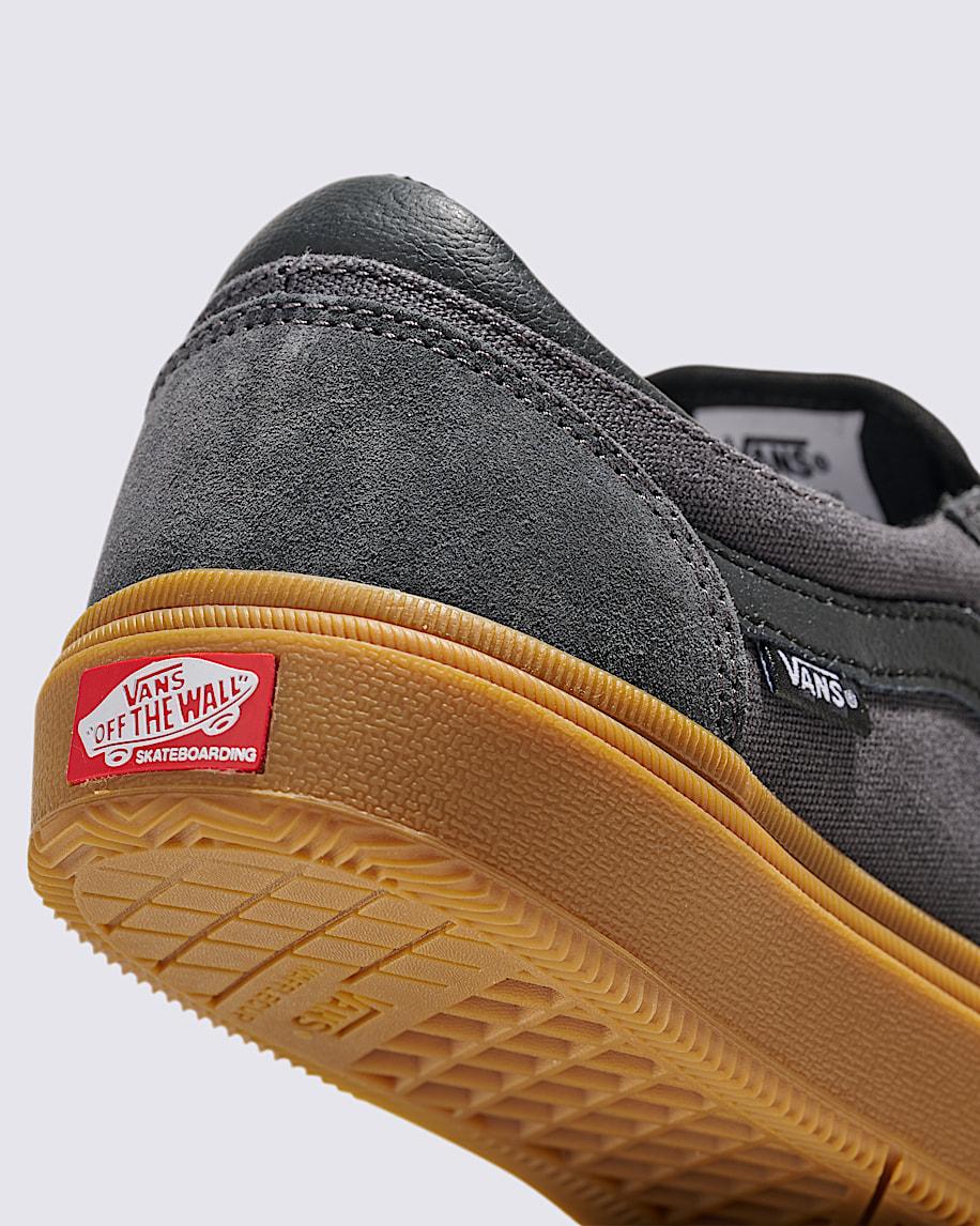 Skate Gilbert Crockett Shoe in Dark Grey / Gum| Vans US Product Image