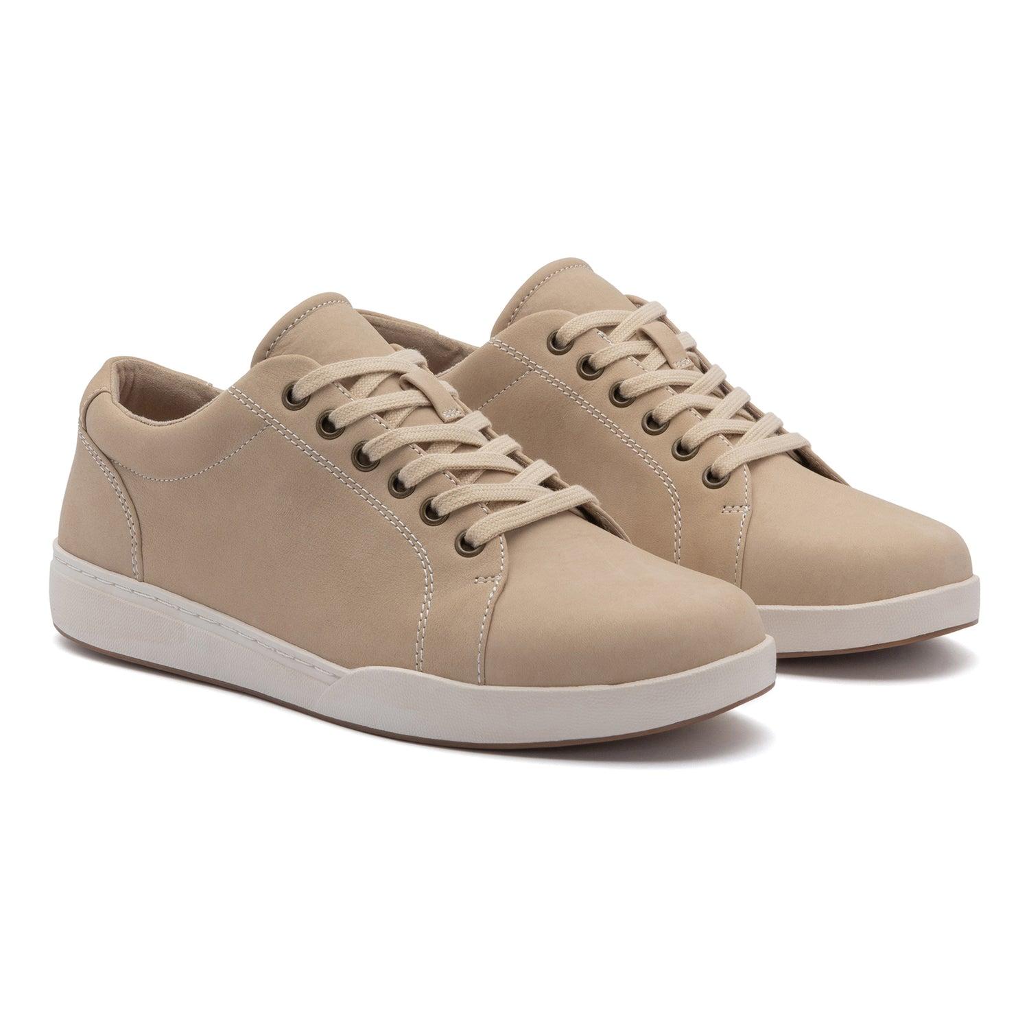 Encore Sneaker Product Image