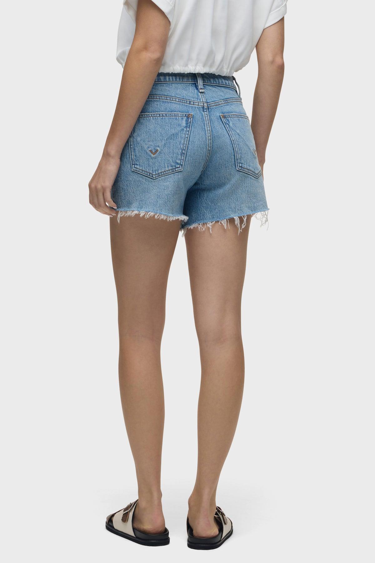 Devon Boyfriend Short Female Product Image