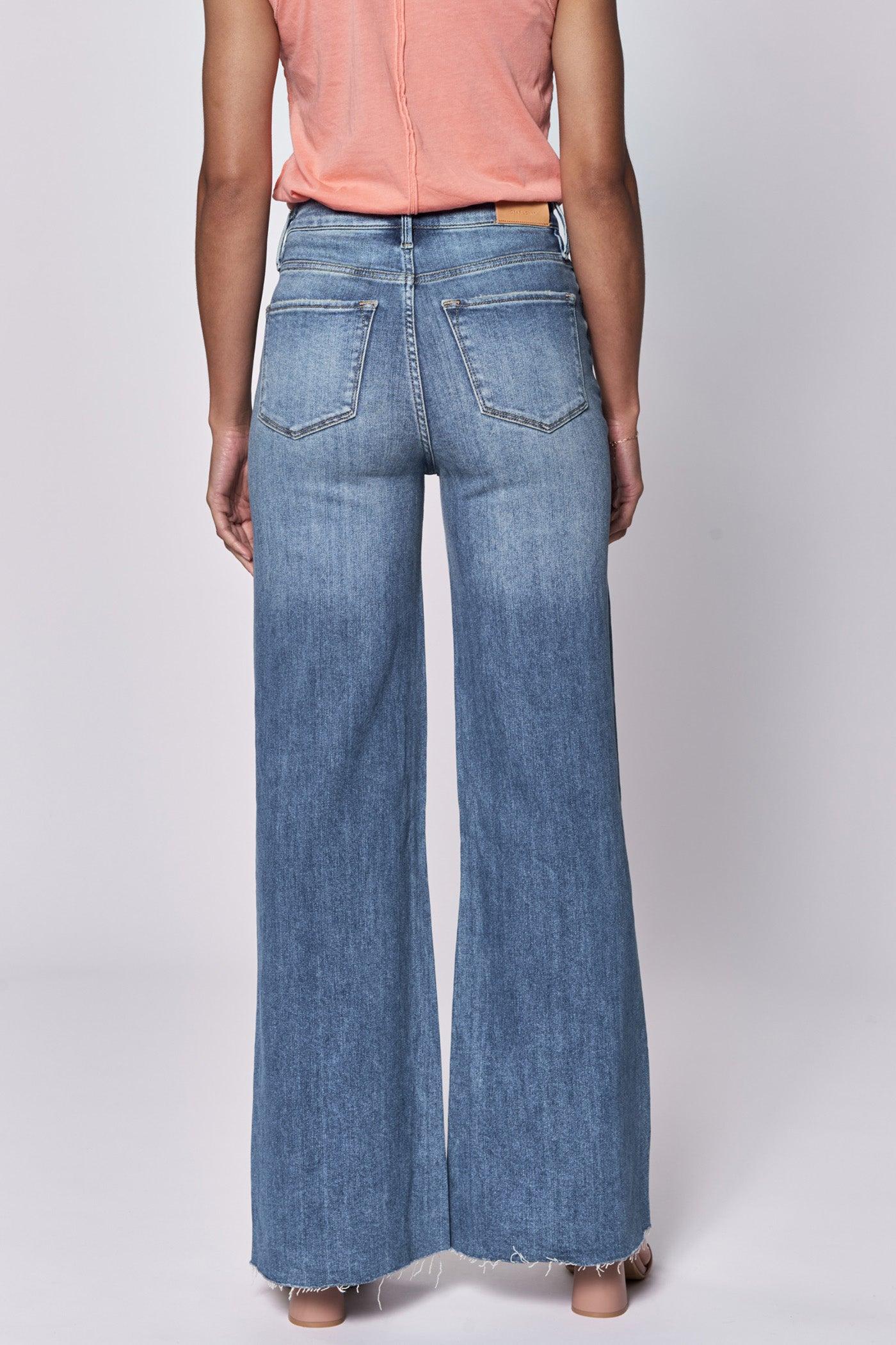 Fiona Wide Leg Jean Product Image
