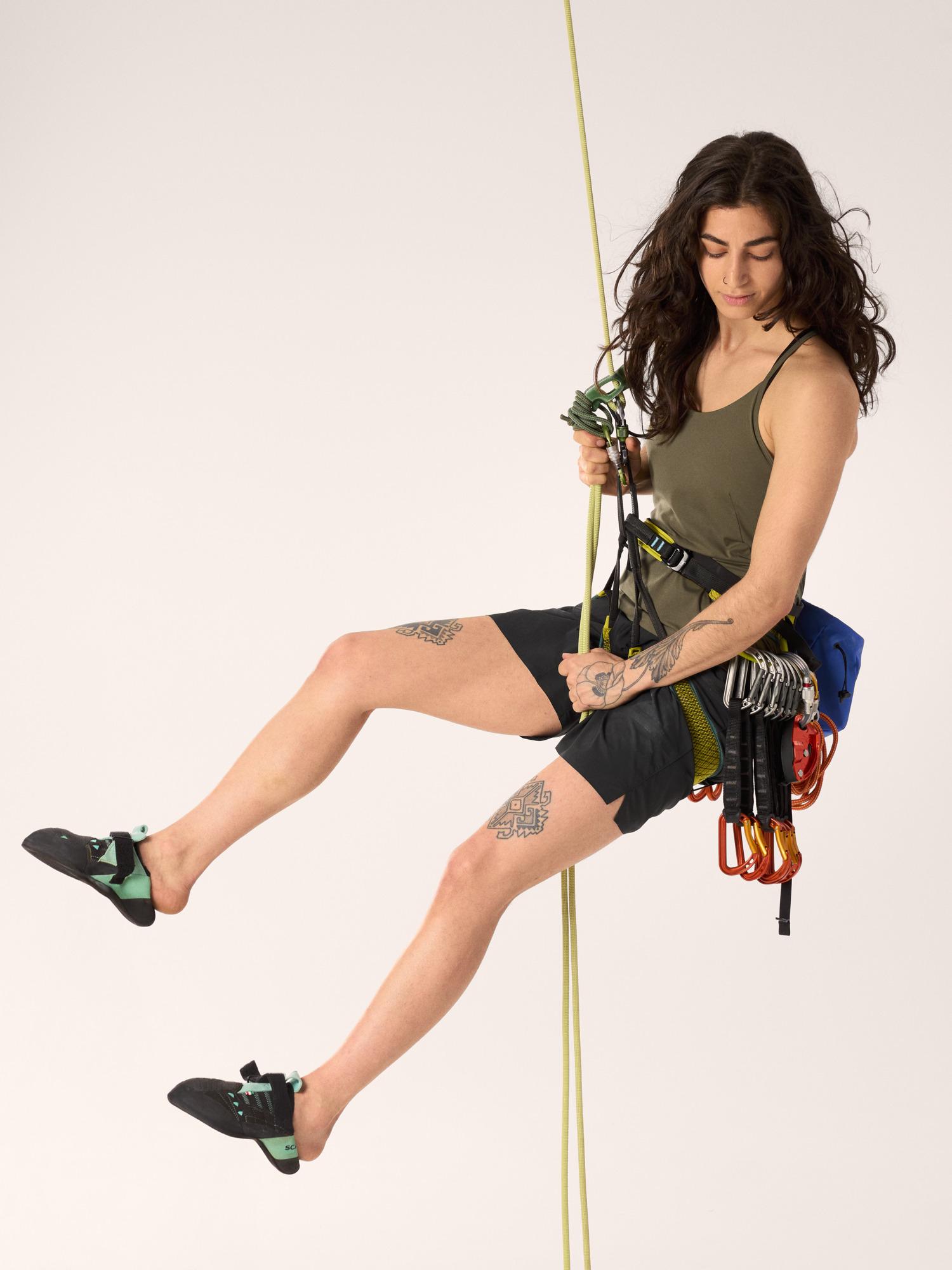 Aestas Short 9" Women's Product Image