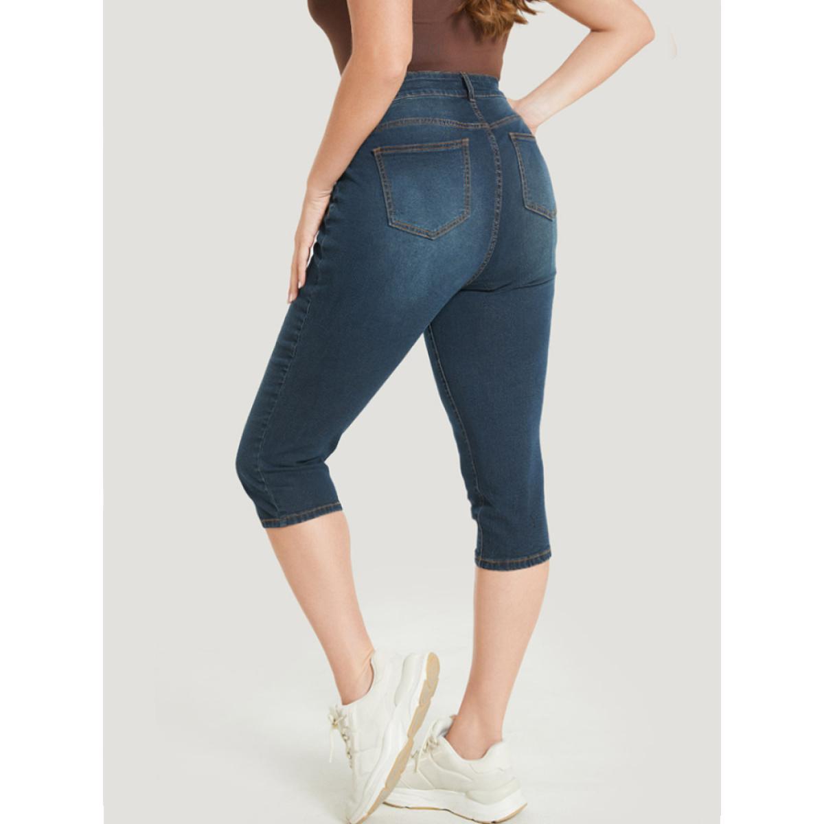 Plus Size Very Stretchy Dark Wash Pocket Knee Denim Shorts Women DarkBlue High stretch Dailywear Pocket Casual Denim Shorts BloomChic 10/M Product Image