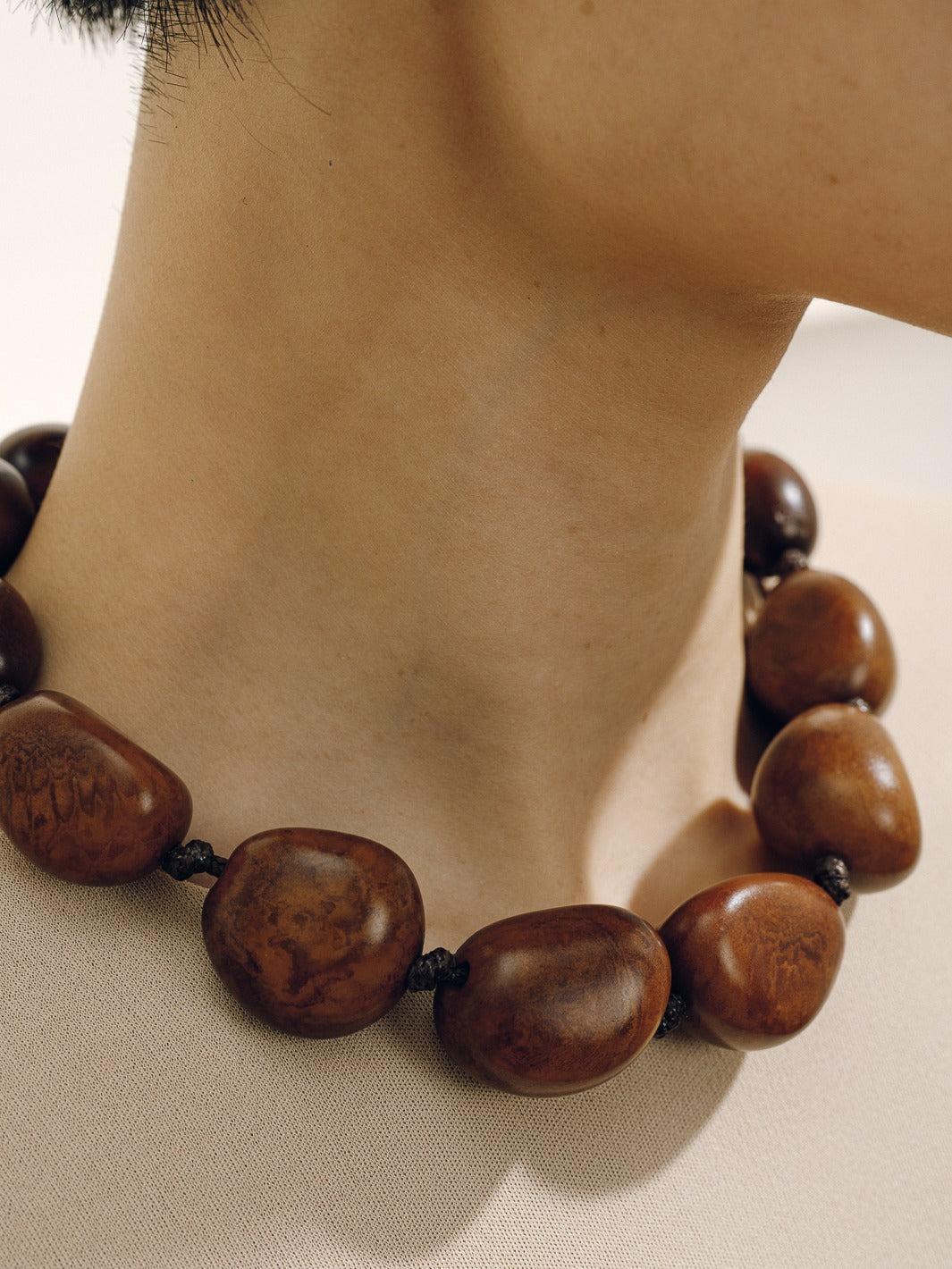 The Pendant Necklace in Black Product Image