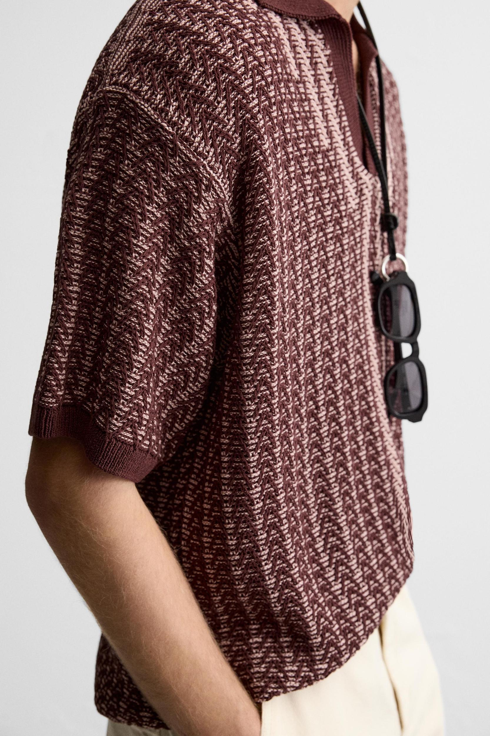 CONTRAST TEXTURED KNIT POLO Product Image