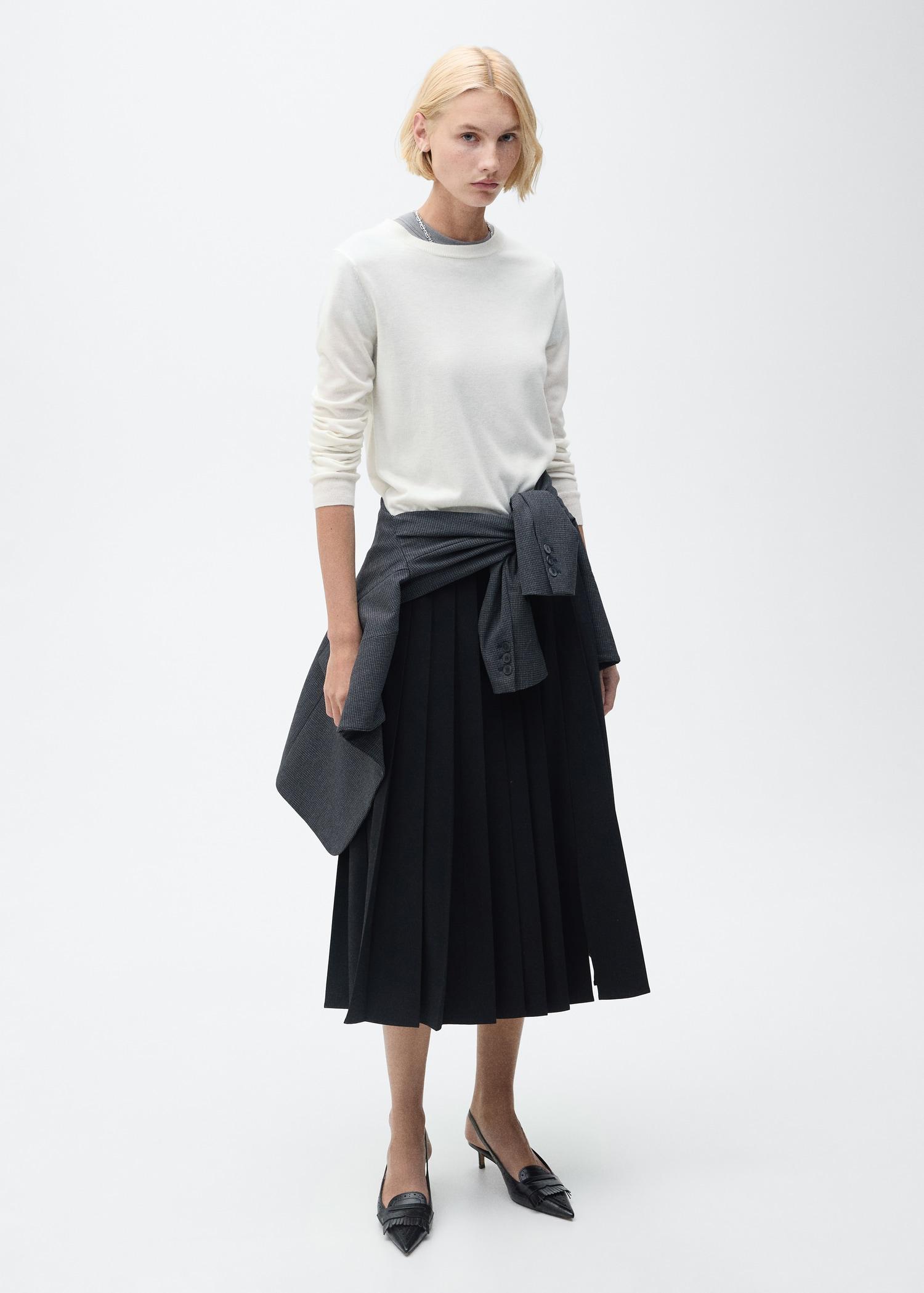 Wool-blend round-neck sweater - Women | MANGO USA Product Image