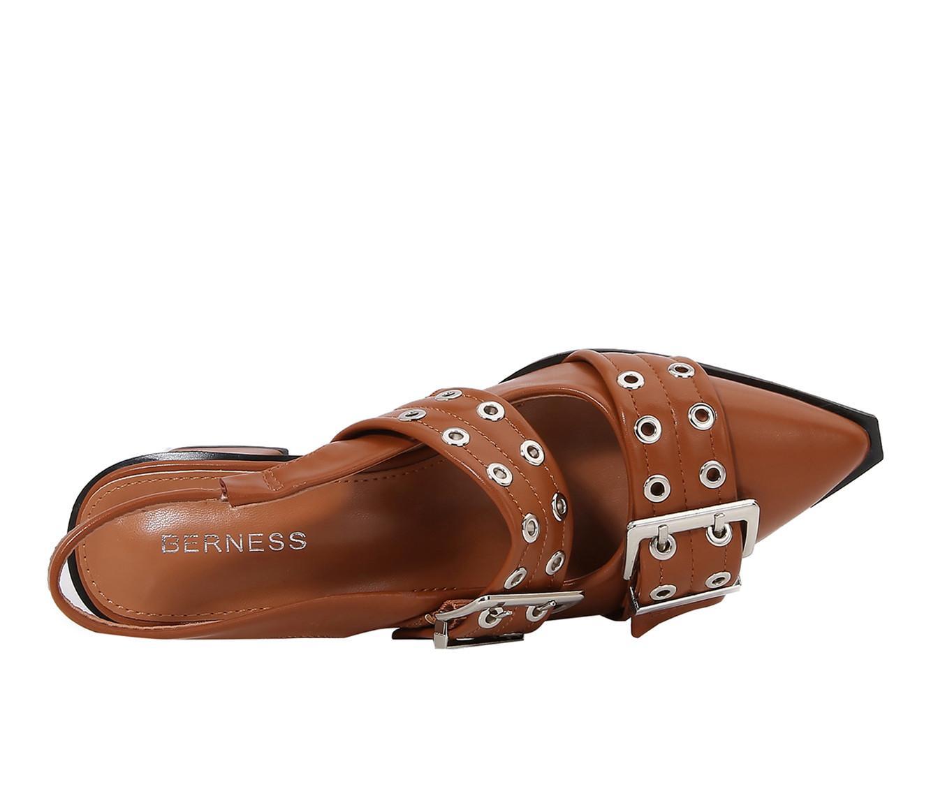 Women's Berness Adrianna Plumps Product Image