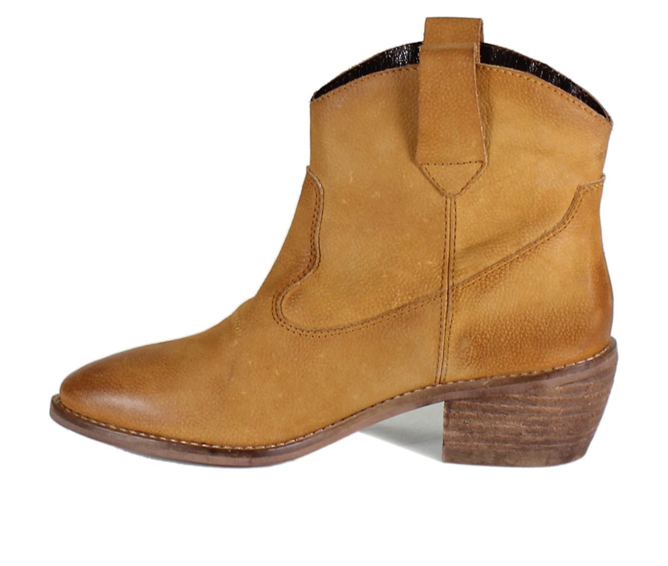 Women's DIBA TRUE Outta Town Western Boots Product Image