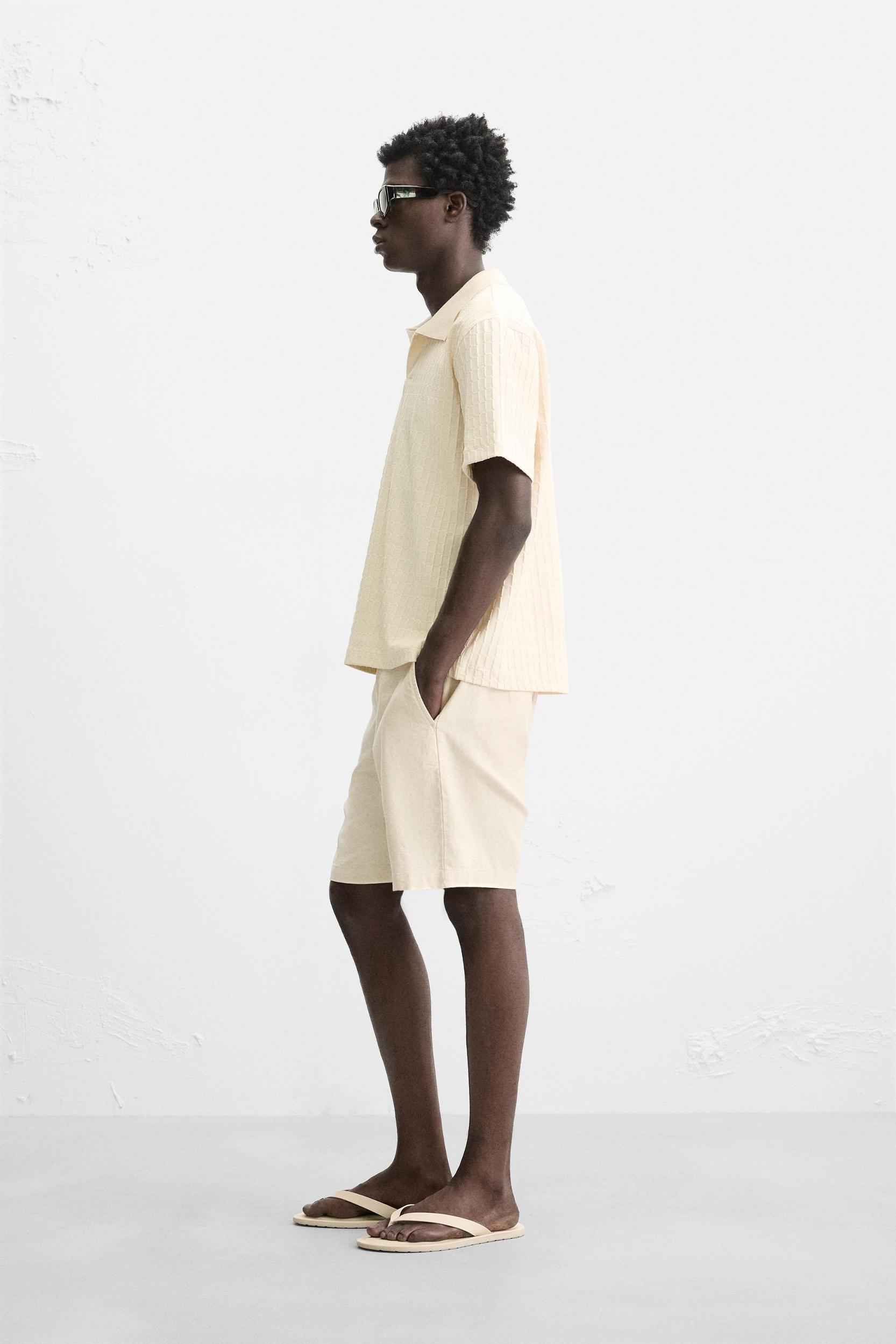 TEXTURED POLO Product Image