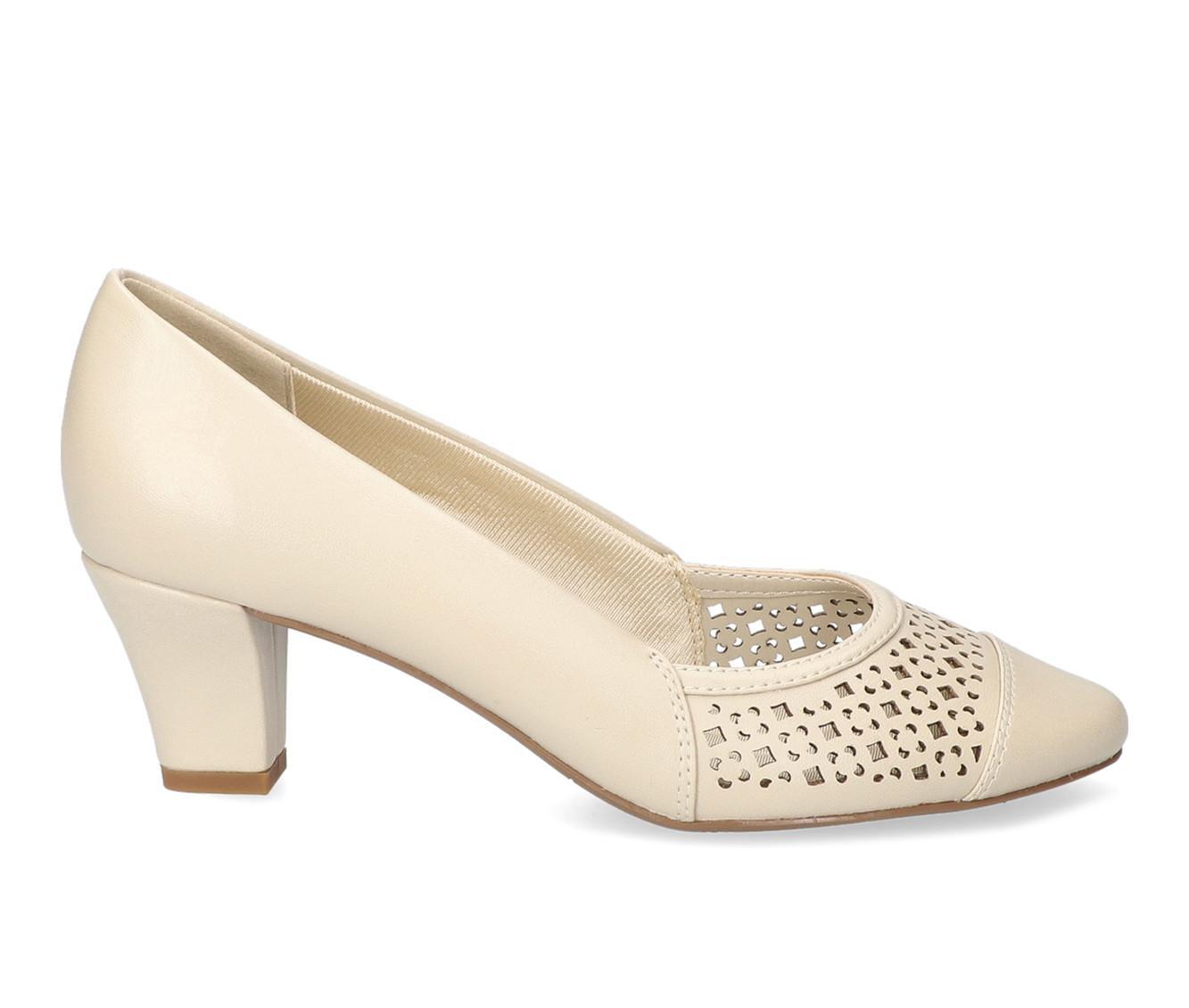 Women's Easy Street Neva Pumps Product Image