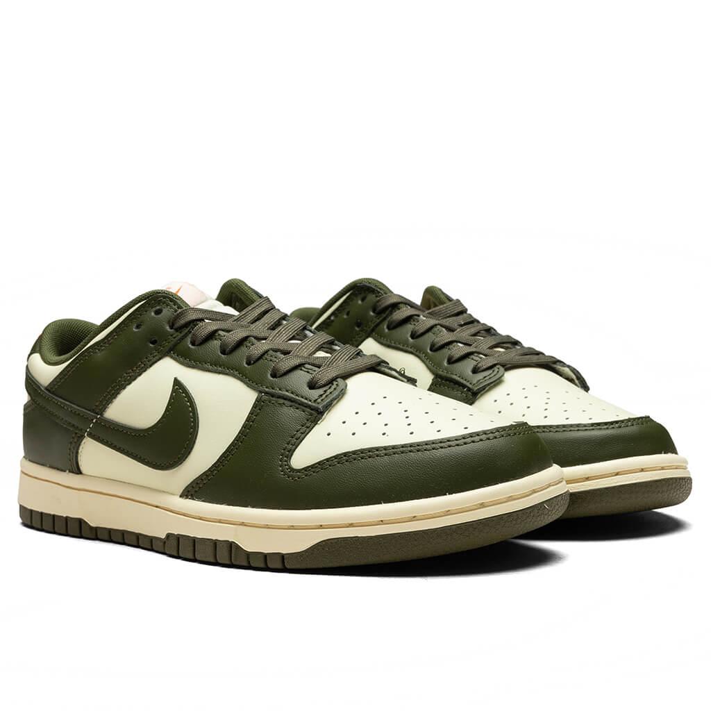 Dunk Low Retro - Coconut Milk/Rough Green/Electro Orange Male Product Image
