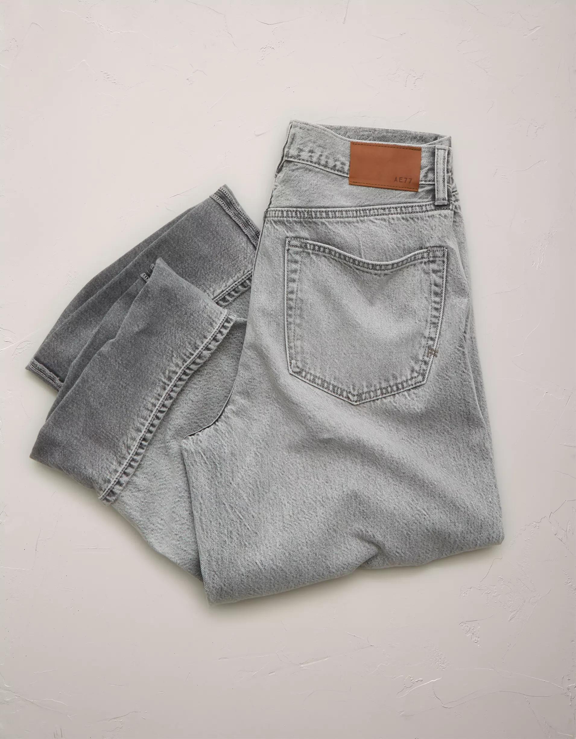 AE77 Premium Wide Crop Cuff Jean Product Image