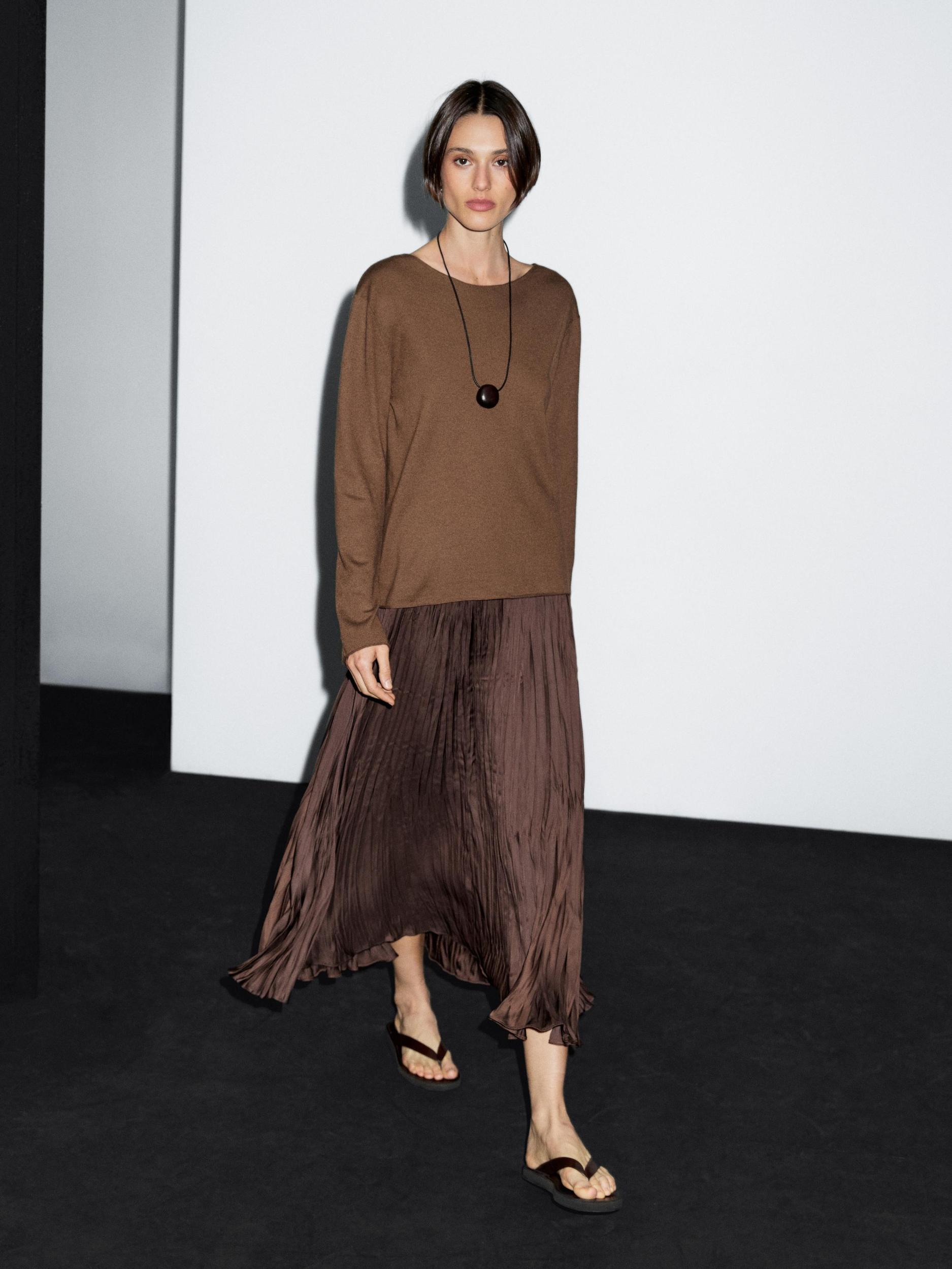 Wool blend boat neck sweater Product Image