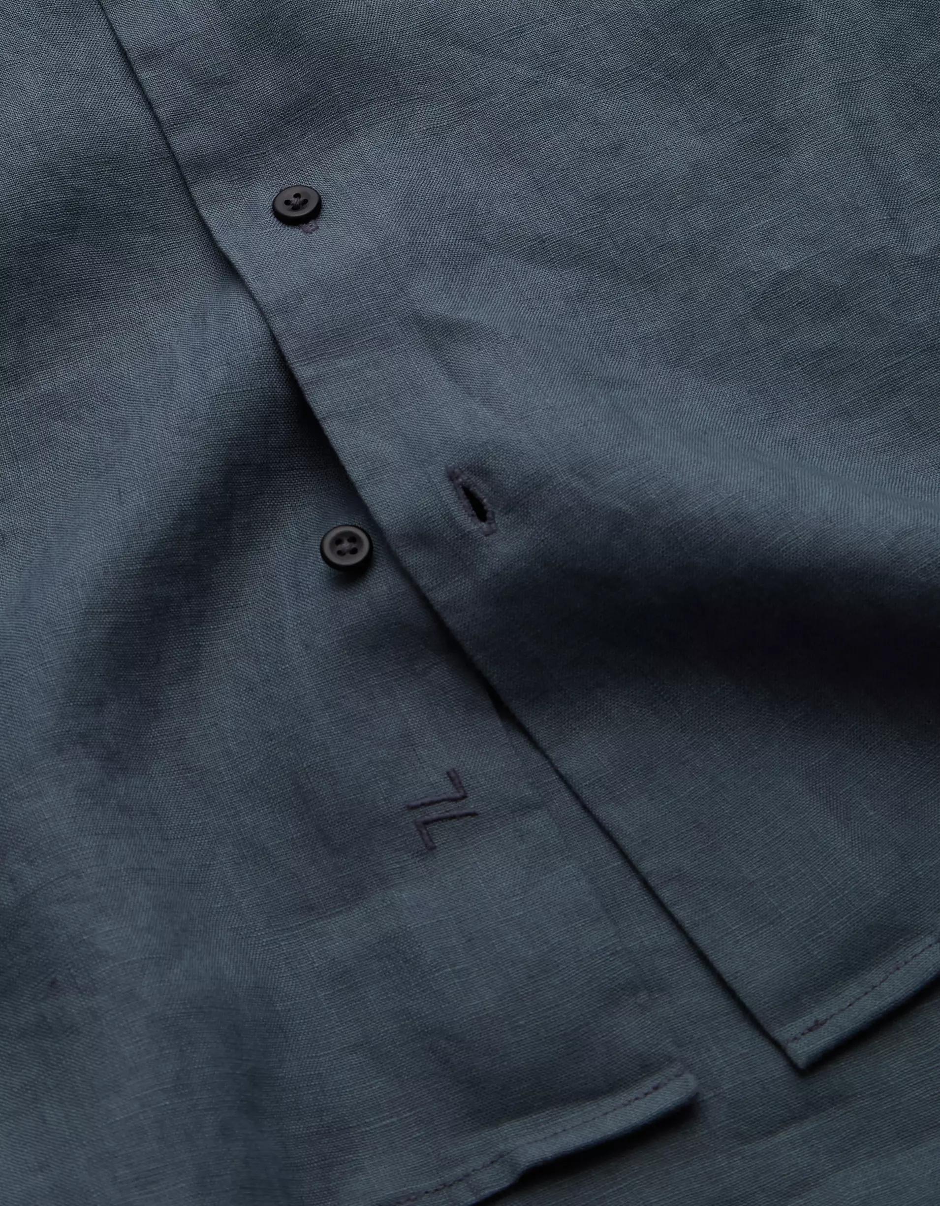 AE77 Premium Relaxed Linen Button-Up Shirt Product Image
