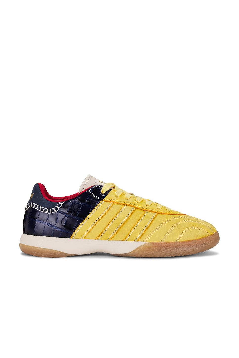 Mn Suede Samba Sneaker Product Image