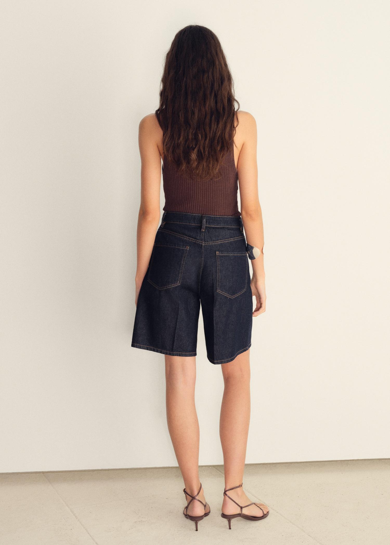 High-rise rinse wash denim bermuda shorts - Women | MANGO USA Product Image