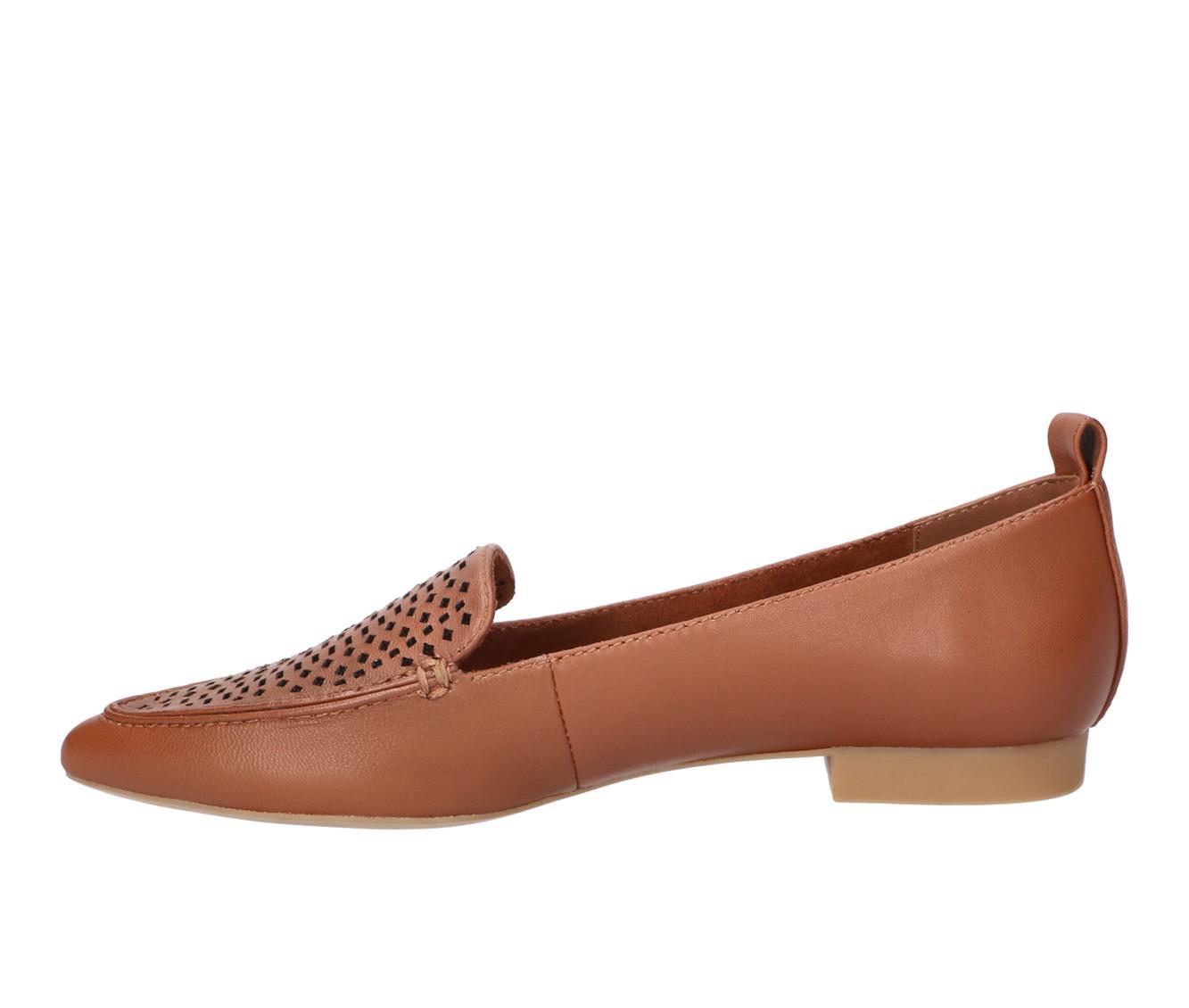 Women's Bella Vita Alessi Perf Flats Product Image