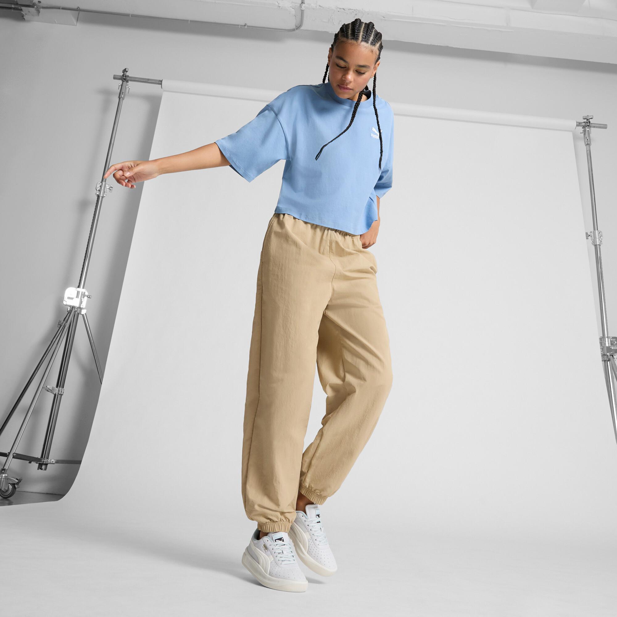 GV Special Women's Sneakers Product Image