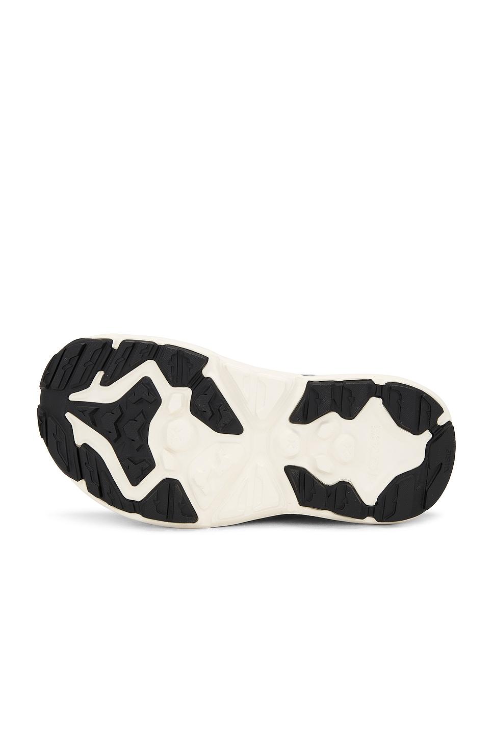 Hopara Sneaker Product Image