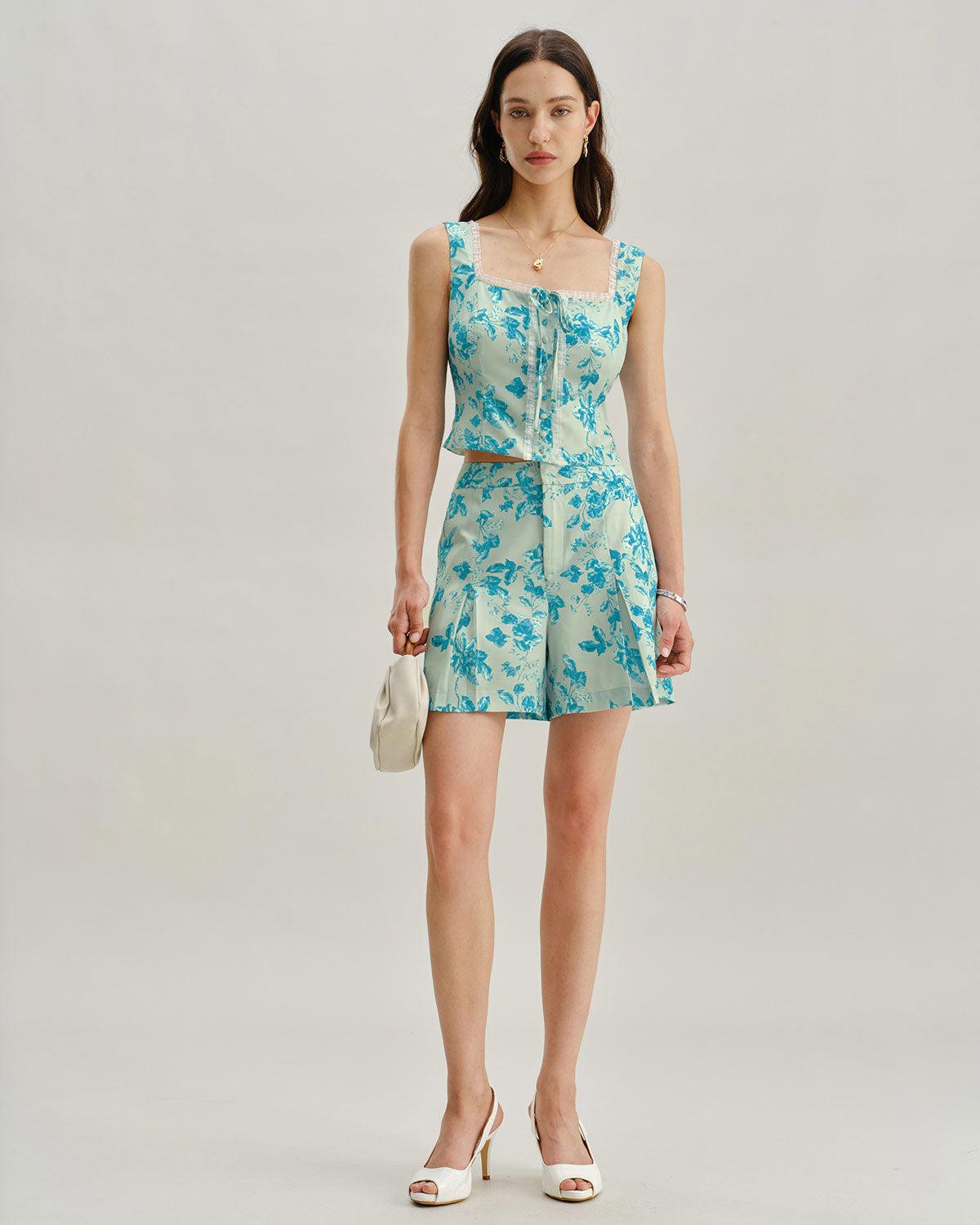 Blue Floral Pocket Shorts Product Image