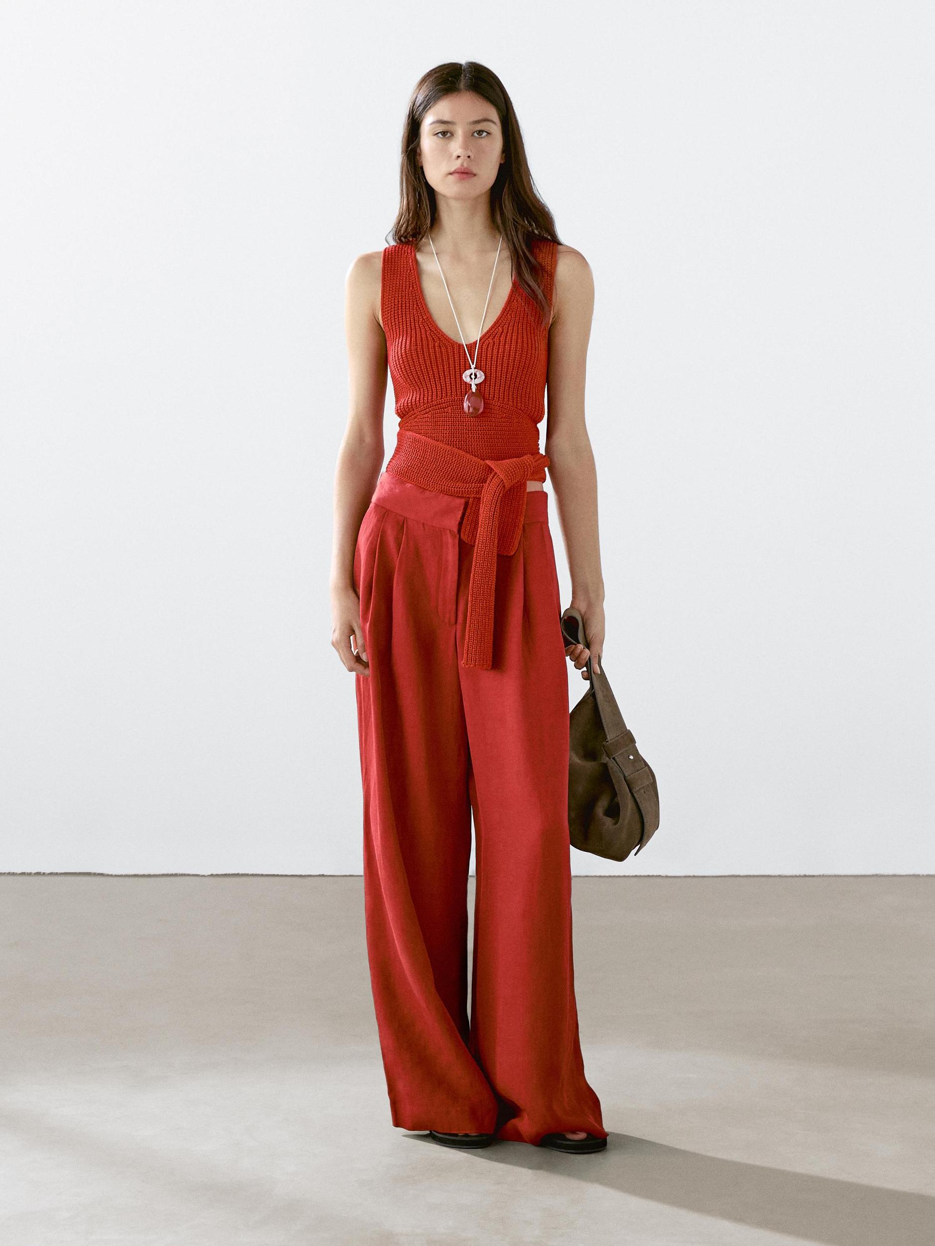 100% cotton top with tie detail Product Image