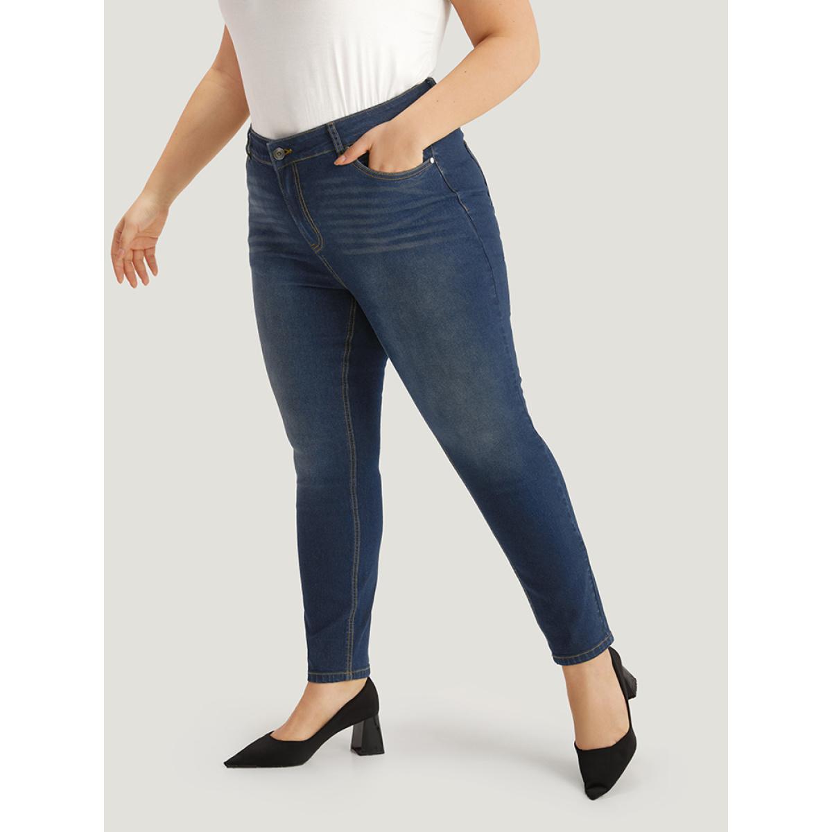 Plus Size Skinny Pocket Dark Wash Zipper Fly Jeans Women Indigo Casual Plain Non High stretch Slanted pocket Jeans BloomChic 24/3X Product Image