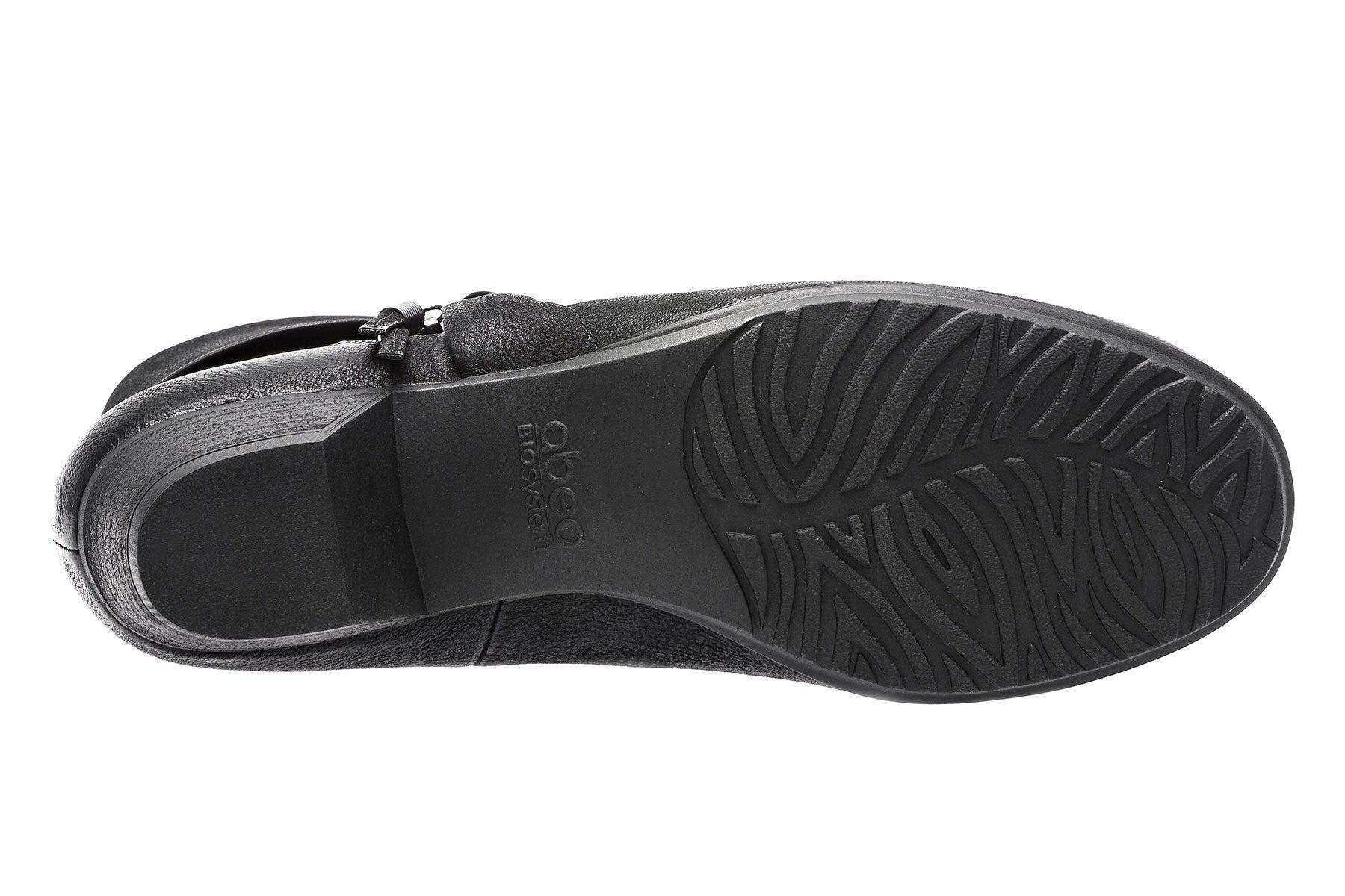 Mila Metatarsal Female Product Image