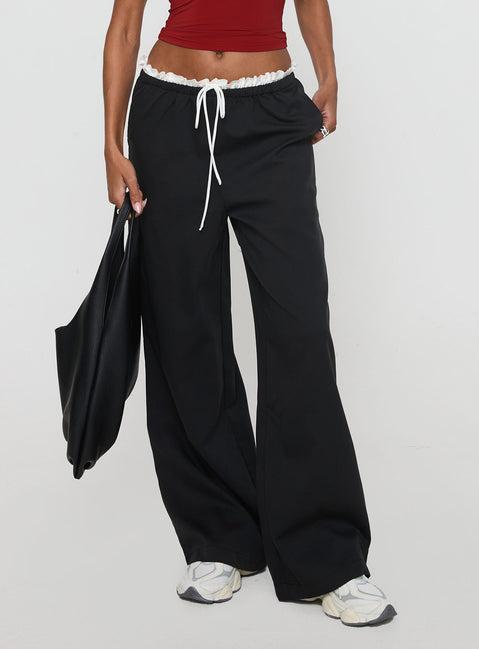 Pilly Pants Black Product Image