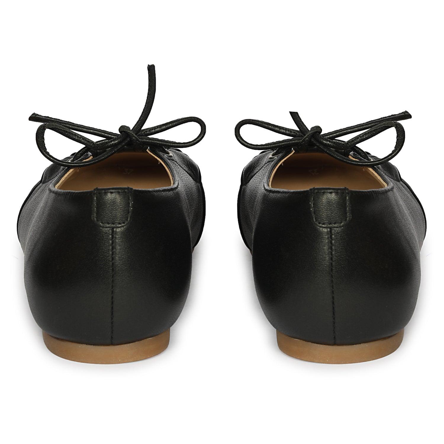 Ellie - Black Sandals Product Image