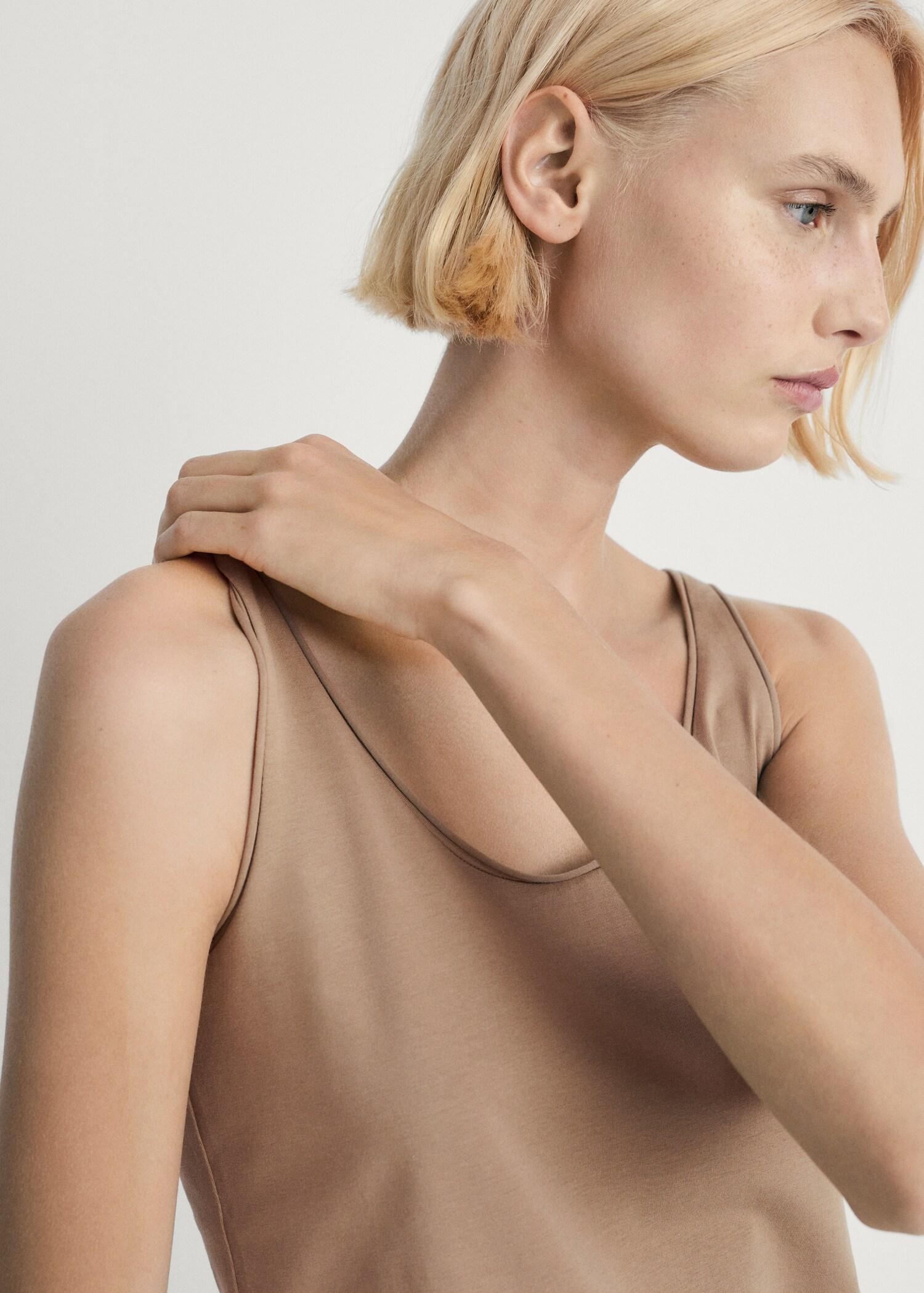 Cotton round-neck top - Women | MANGO USA Product Image