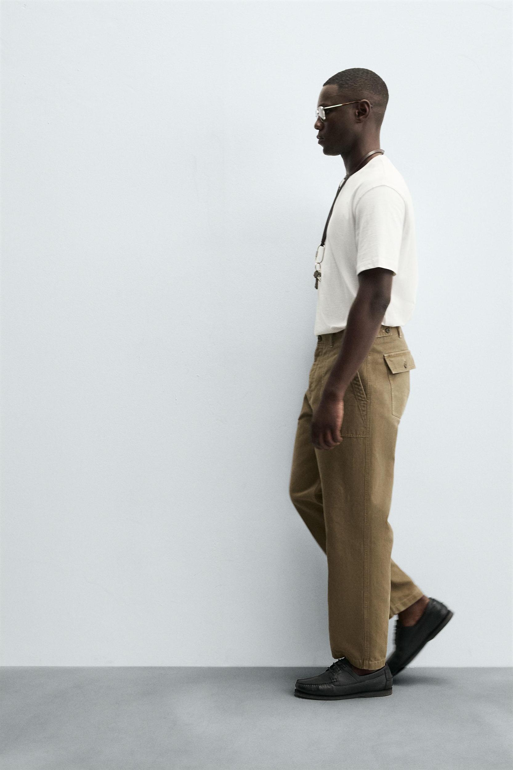 REGULAR FIT PANTS WITH POCKETS Product Image