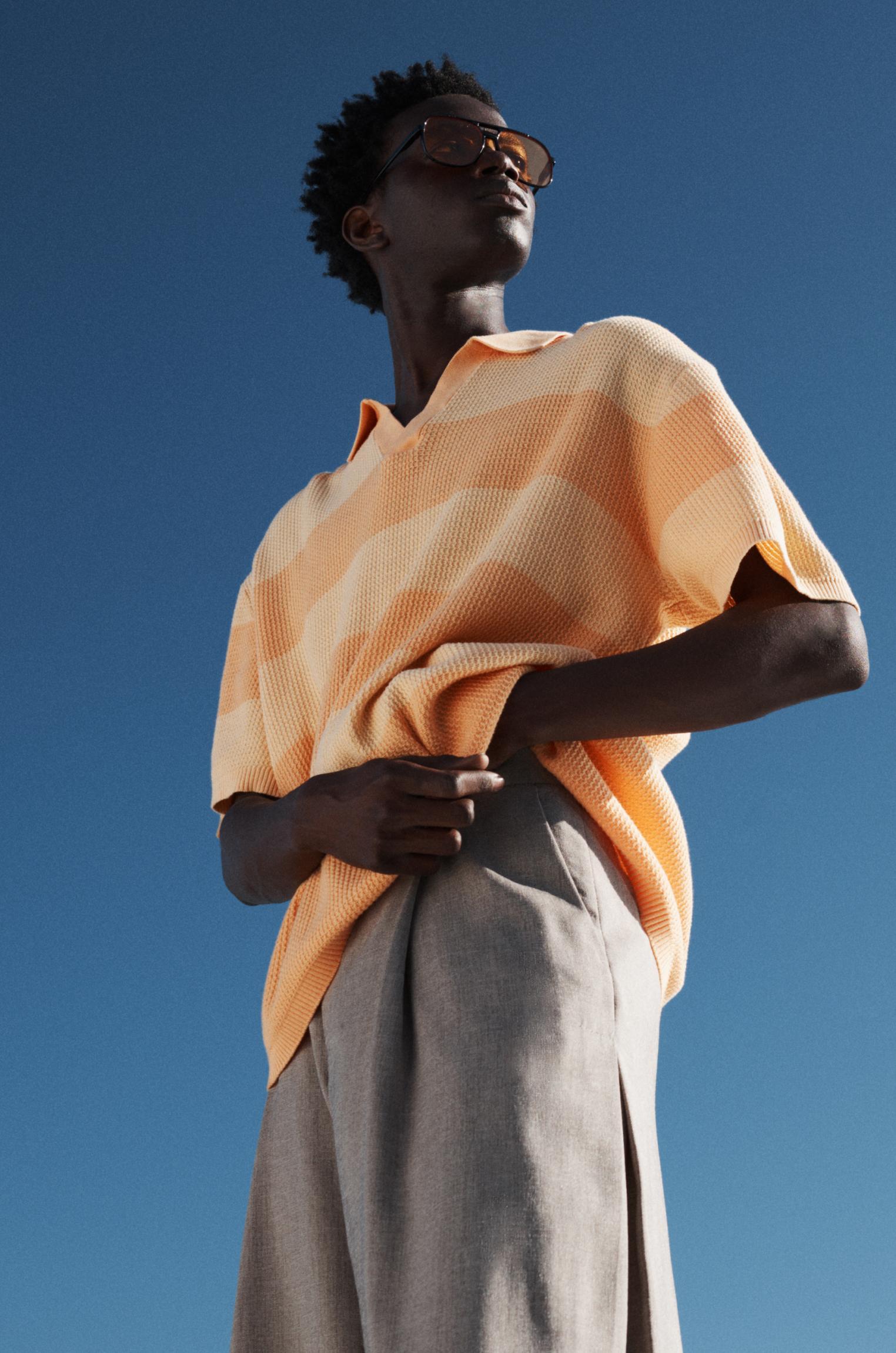 Textured striped polo shirt Product Image