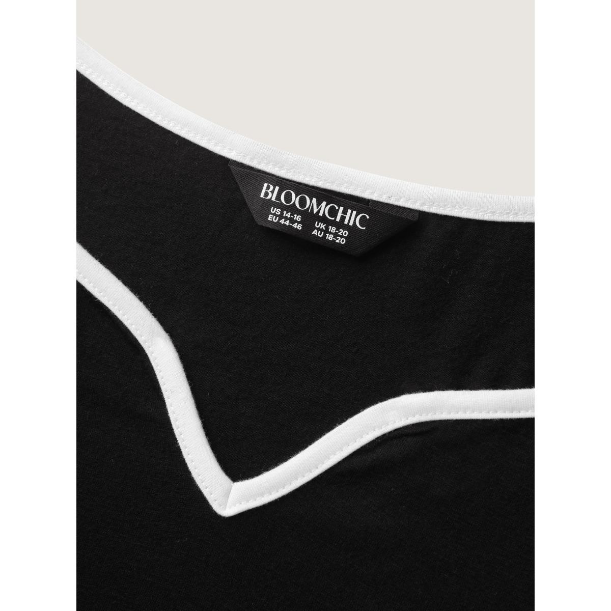 Plus Size Color Contrast V-Neck Fitted Tank Top Women Black Contrast V-neck Work Tank Tops Camis BloomChic 22-24/3X Product Image