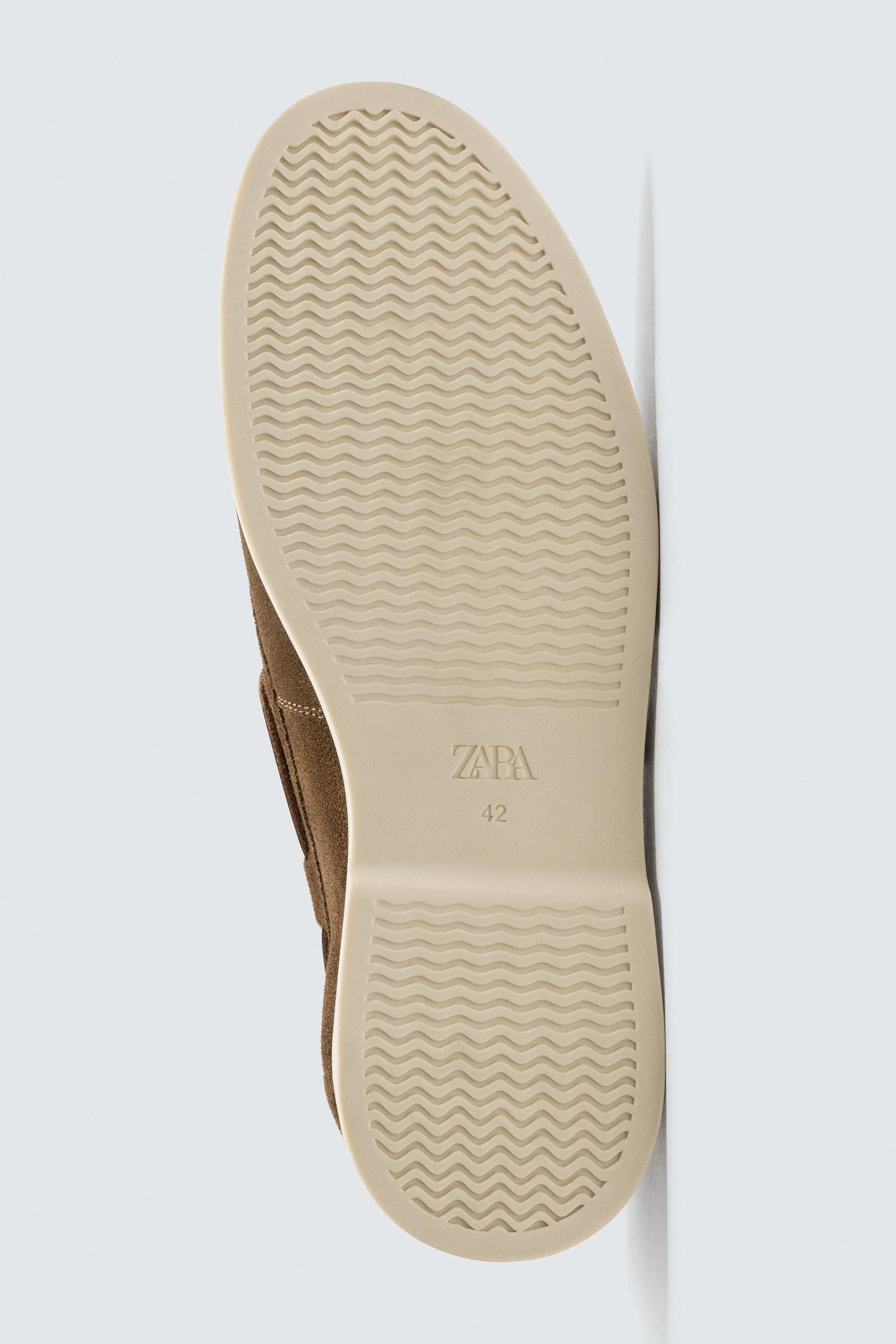 CASUAL LEATHER BOAT SHOES Product Image